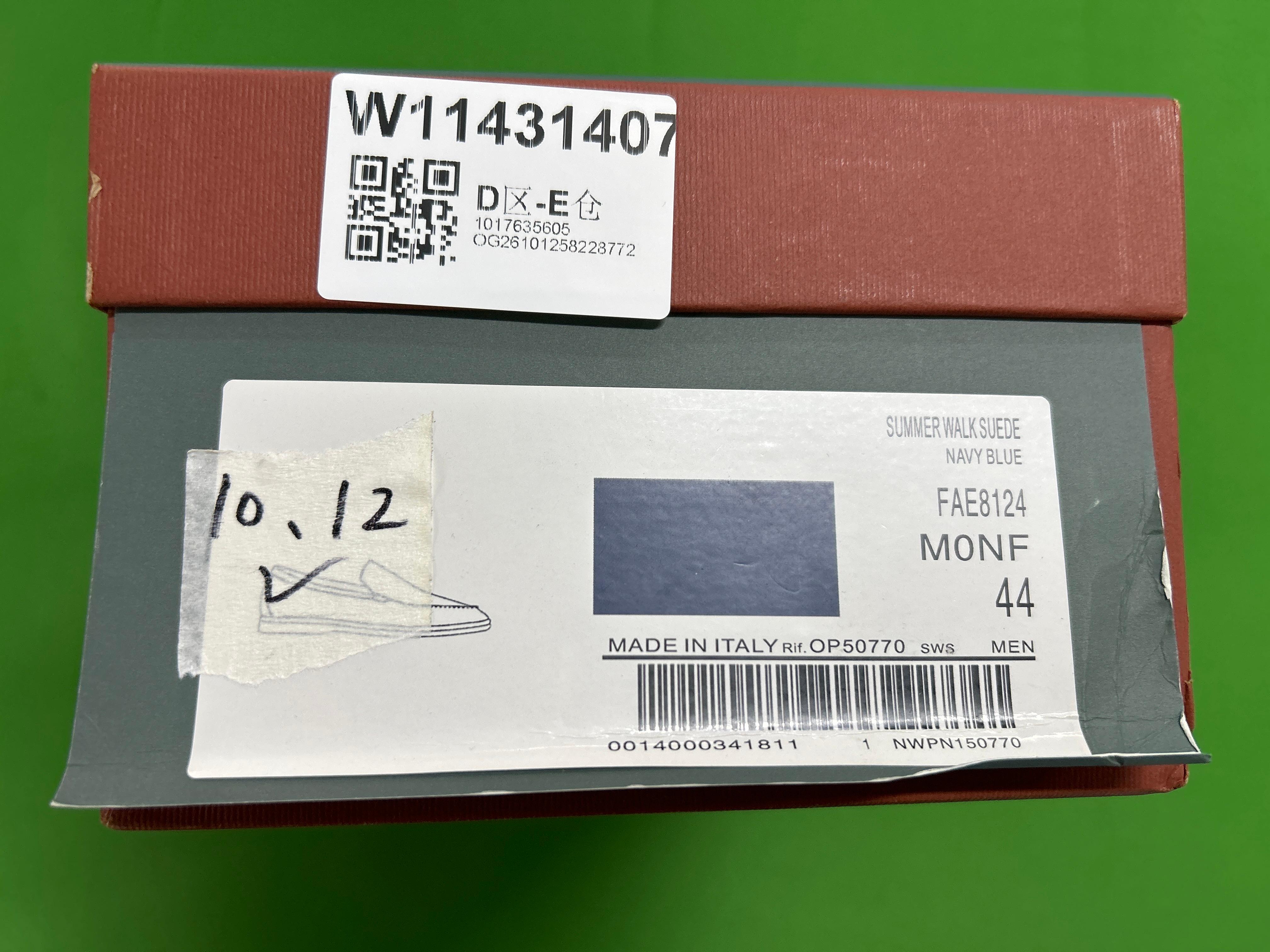 Foto QC 1 de Loro Piana Summer Walk Suede Loafers Grey