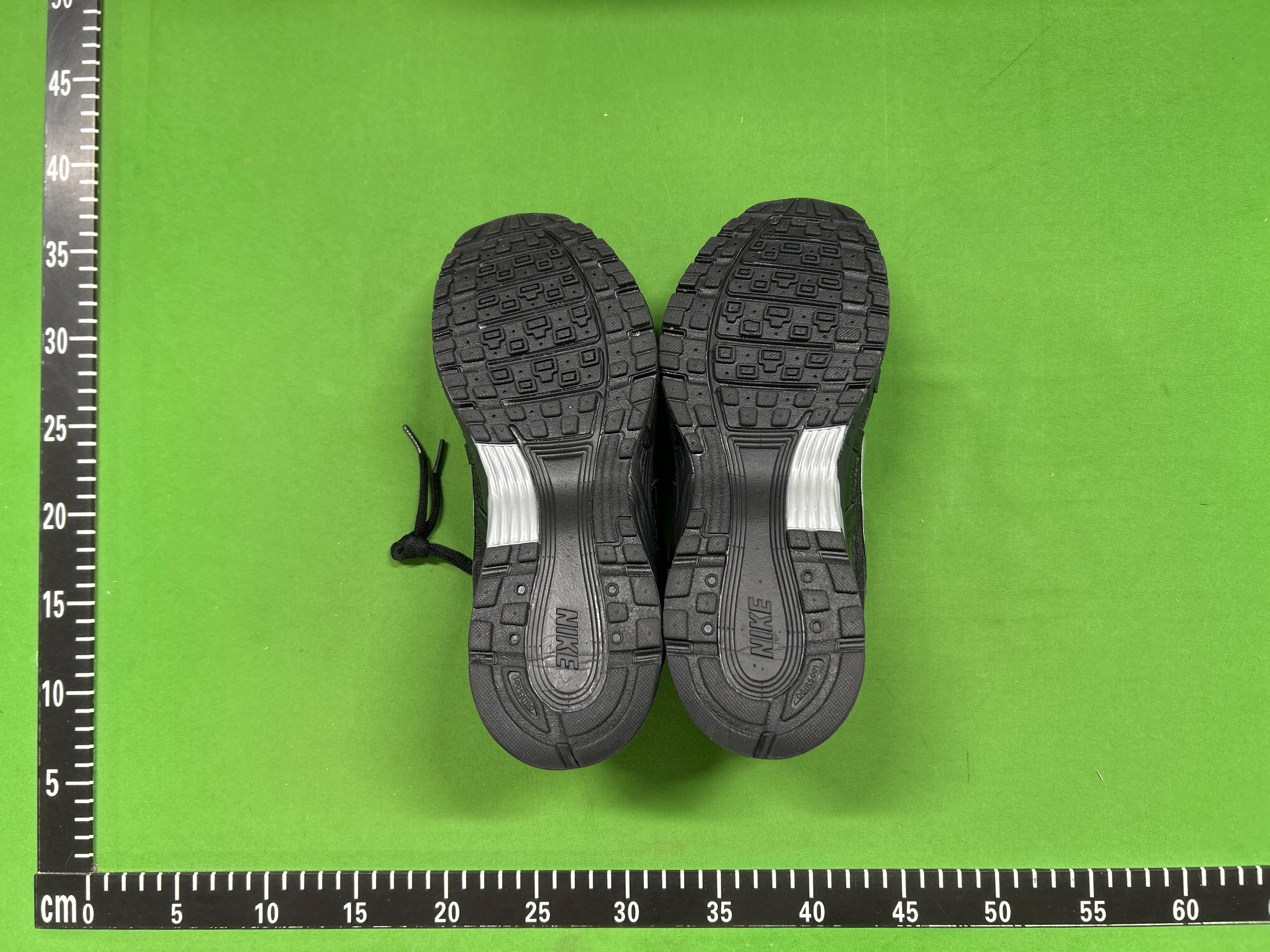 Foto QC 6 de Nike P-6000 Cave Stone Metallic Silver CD6404-202