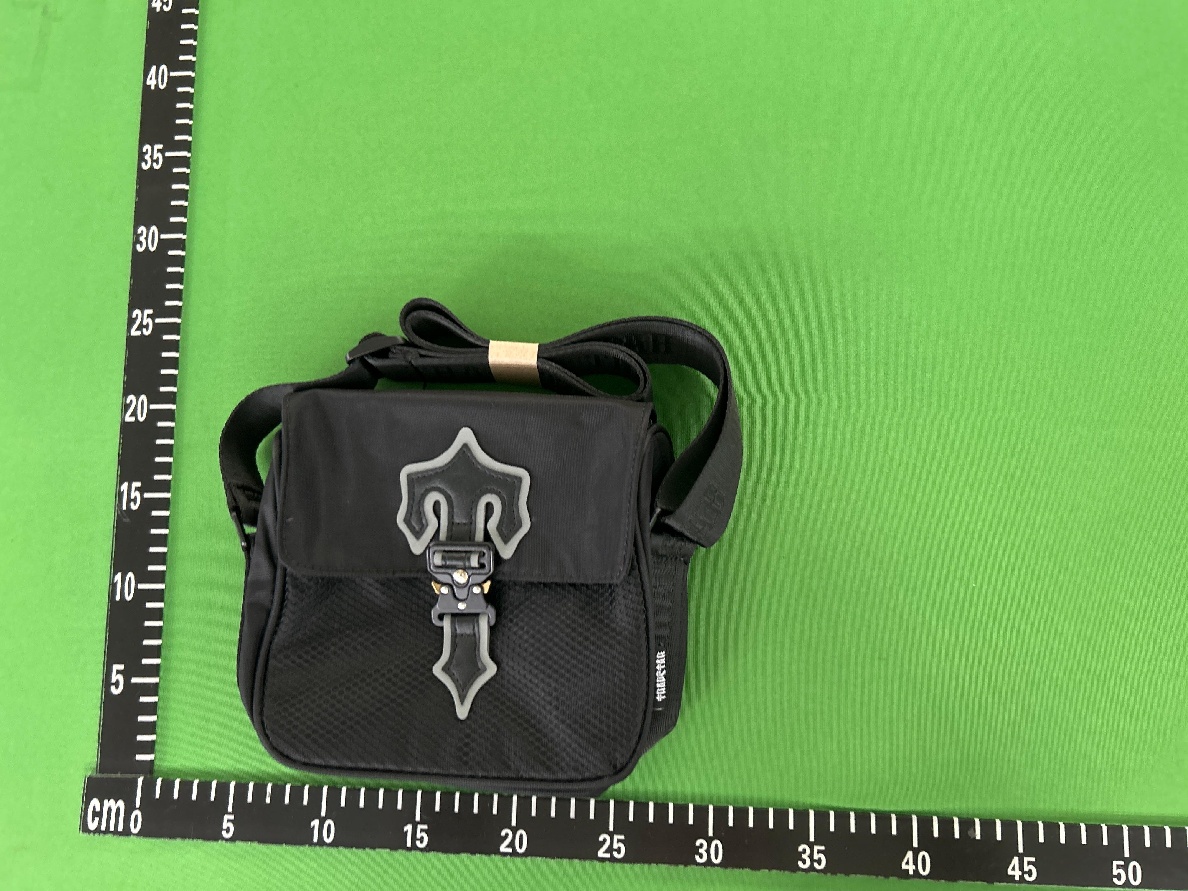 Foto QC 1 de Trapstar Irongate T-Bag Messenger Bag Black