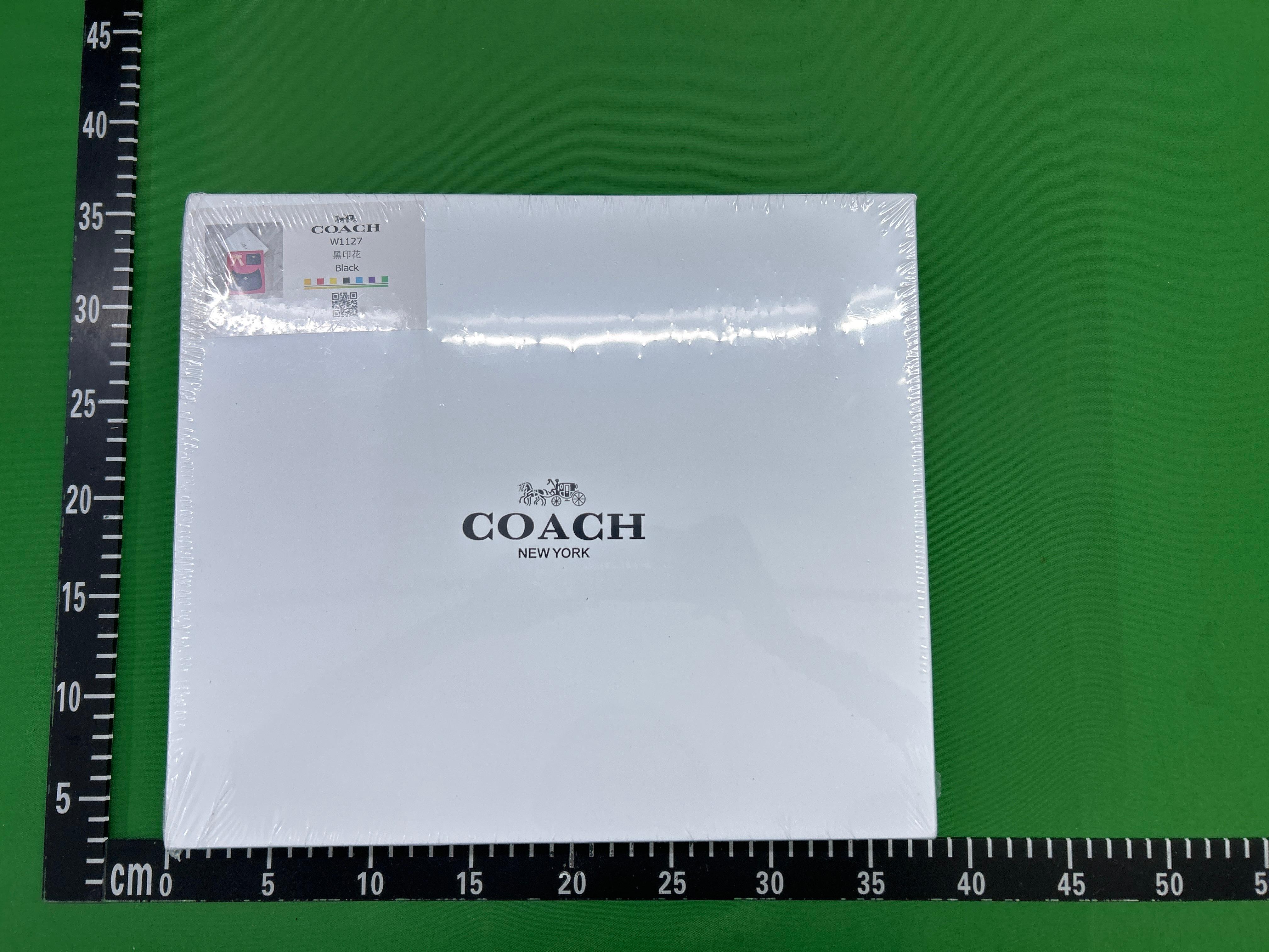 Foto QC 5 de Coach Crescent Bag Set White Cherry Charm
