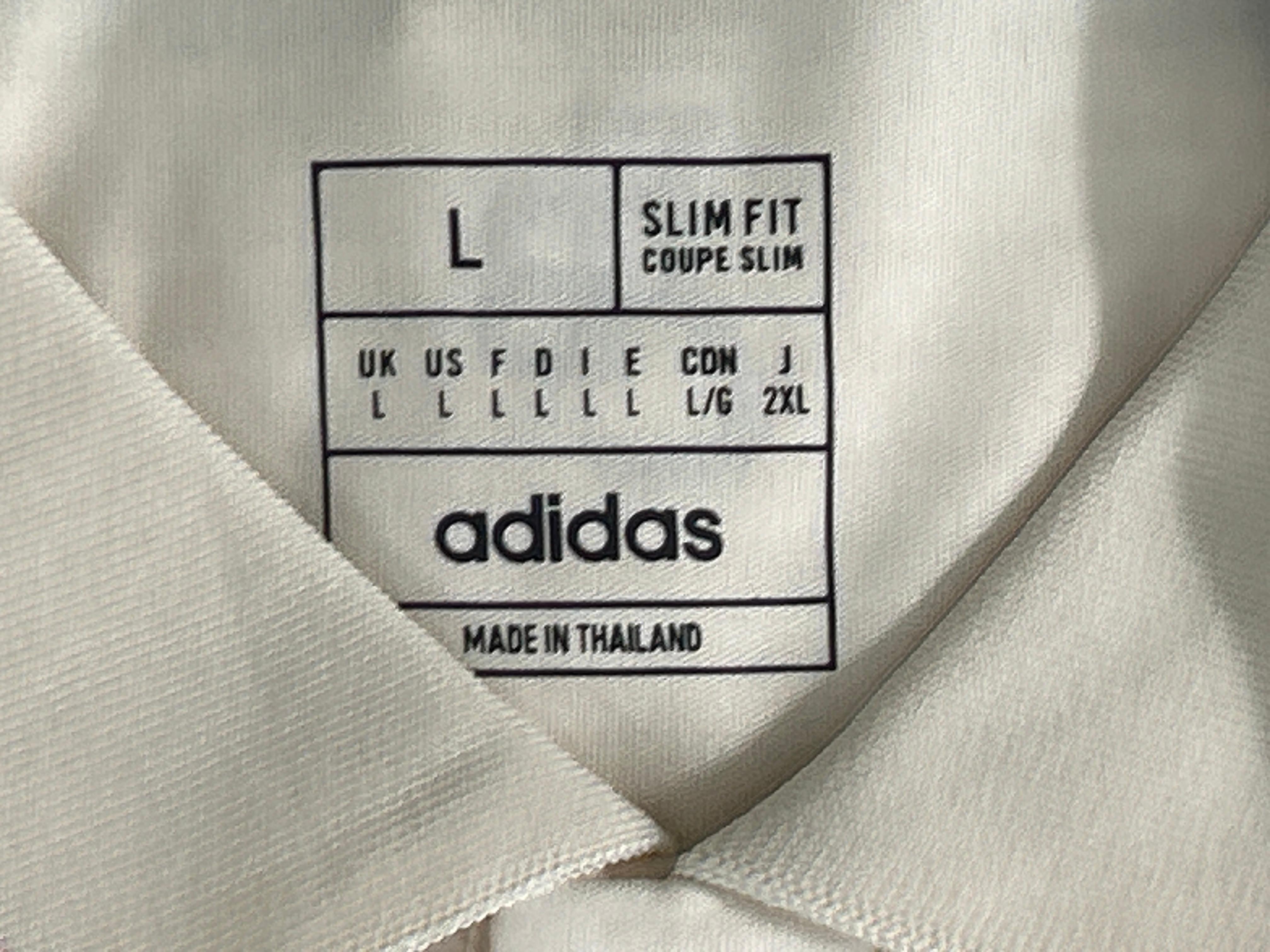 Foto QC 2 de adidas x FC Bayern Munich 2024/25 Third Jersey Off White