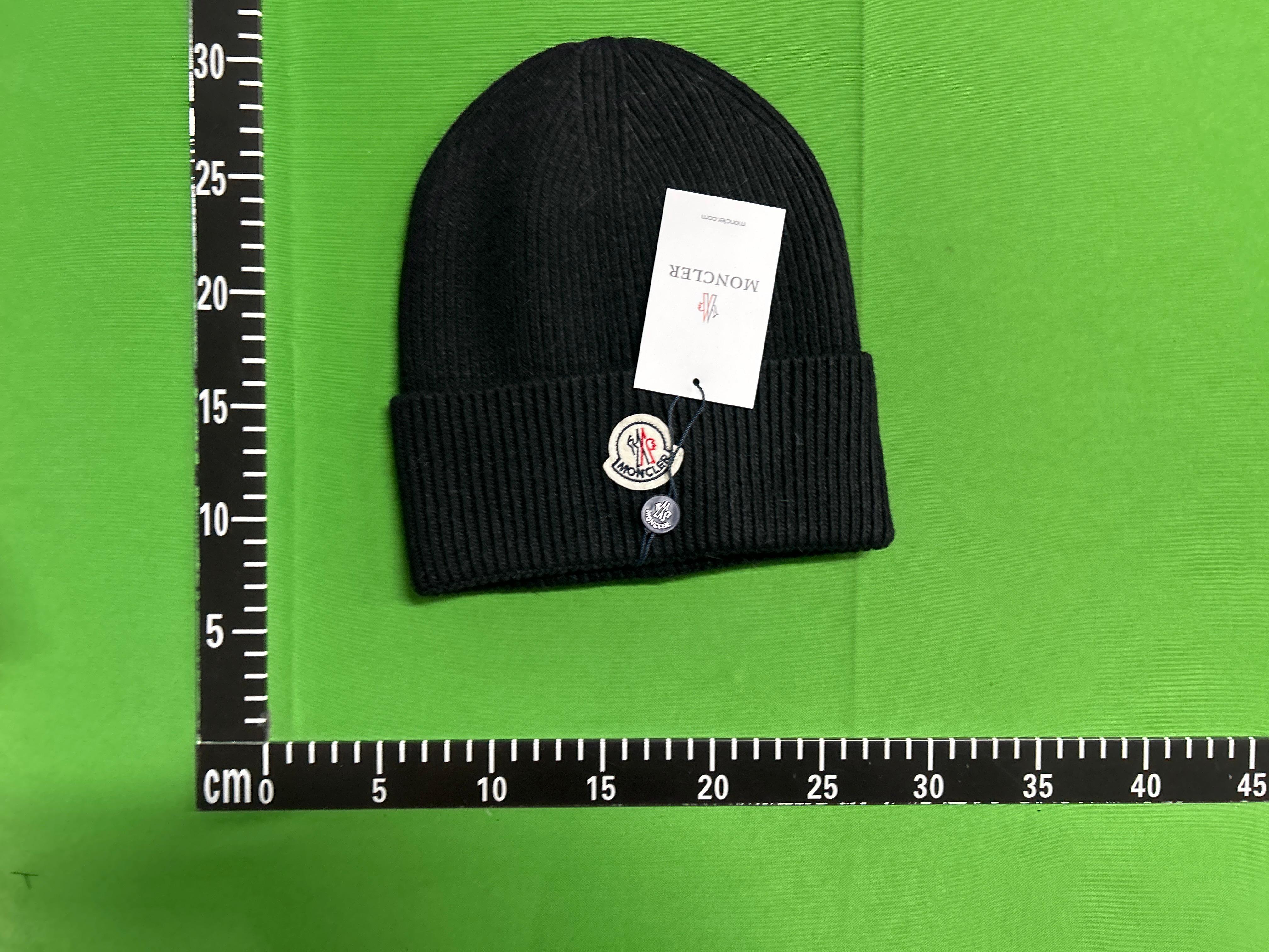 Foto QC 6 de Moncler Logo Patch Beanie White