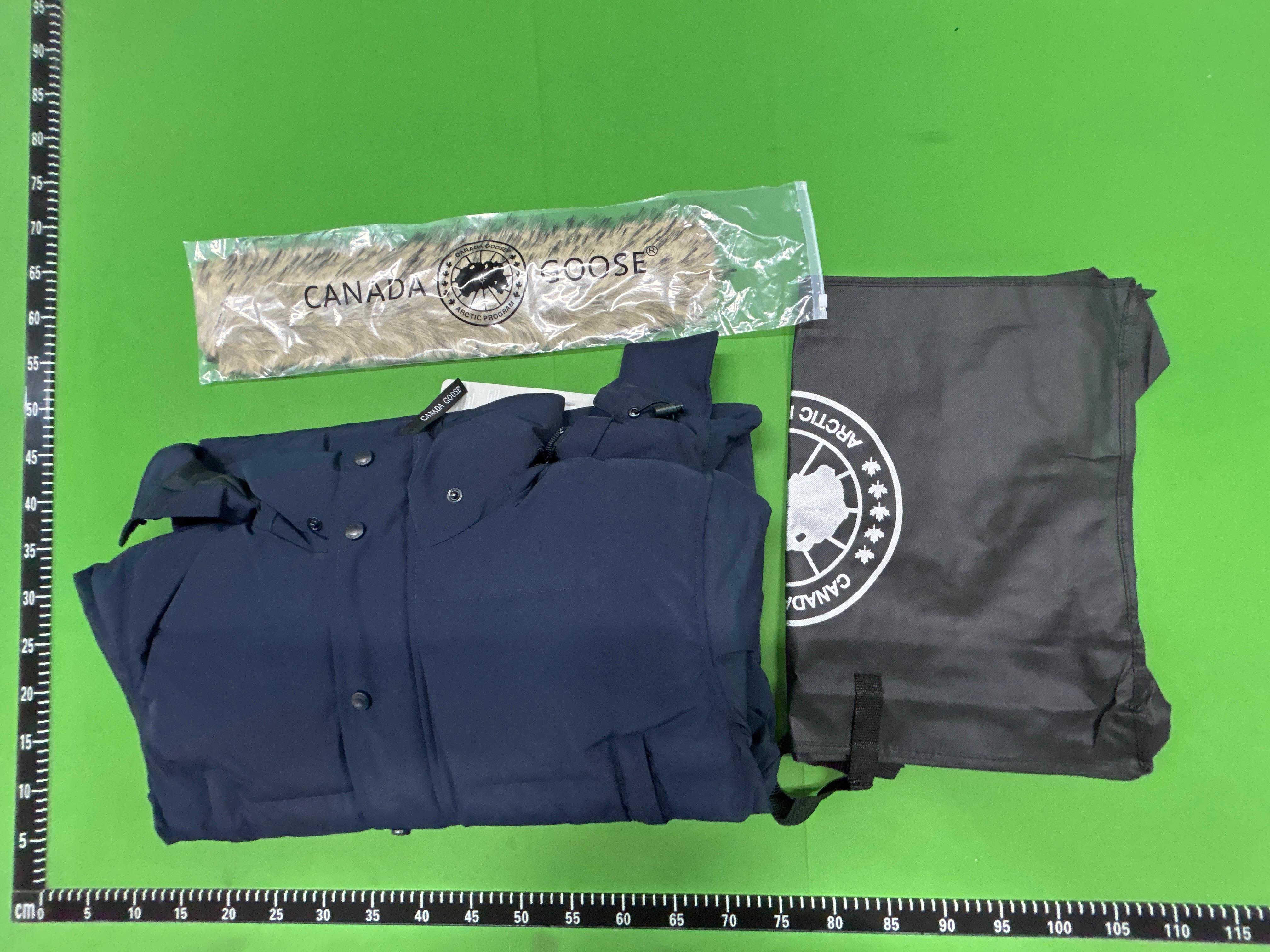 Foto QC 1 de Canada Goose Wyndham Down Jacket Navy