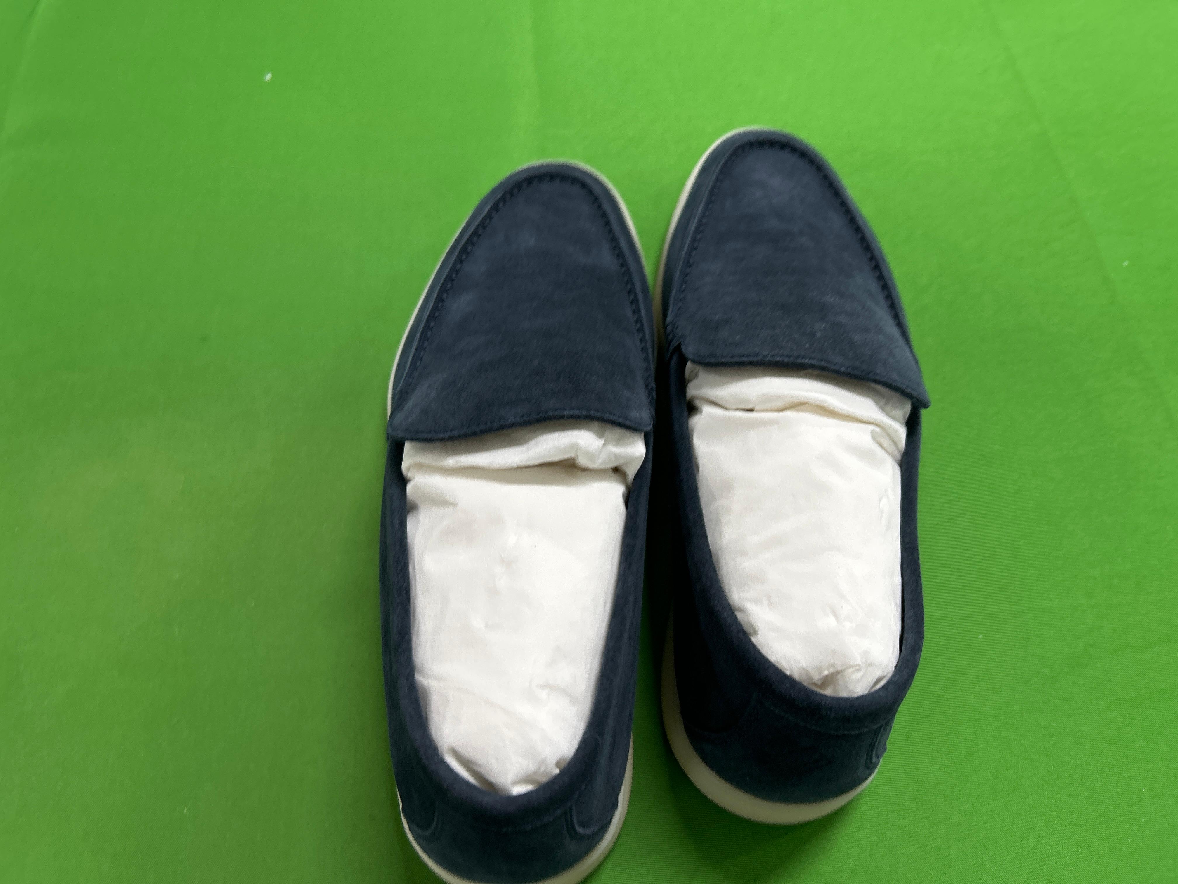 Foto QC 3 de Loro Piana Summer Walk Suede Loafers Grey