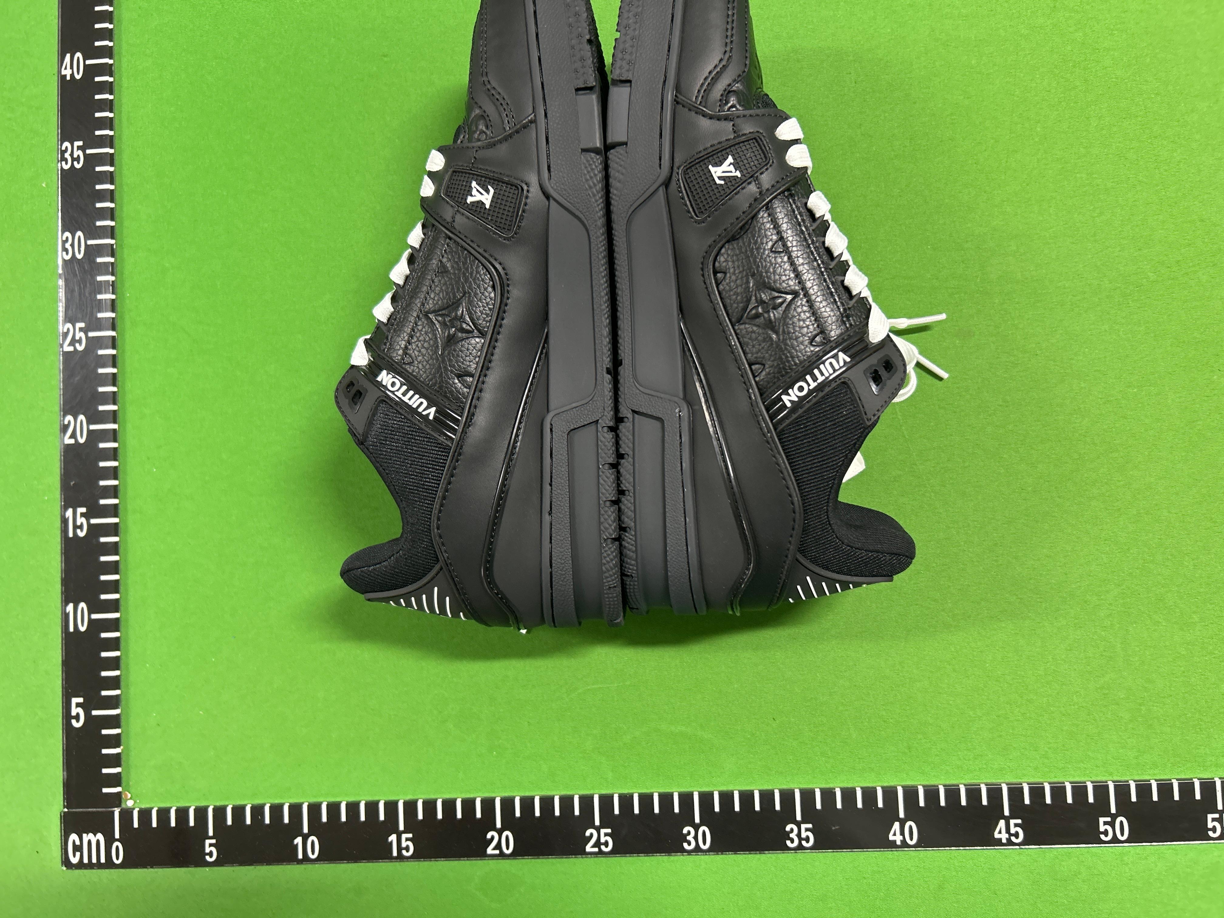 Foto QC 4 de Louis Vuitton Trainer Low White Red BM0159