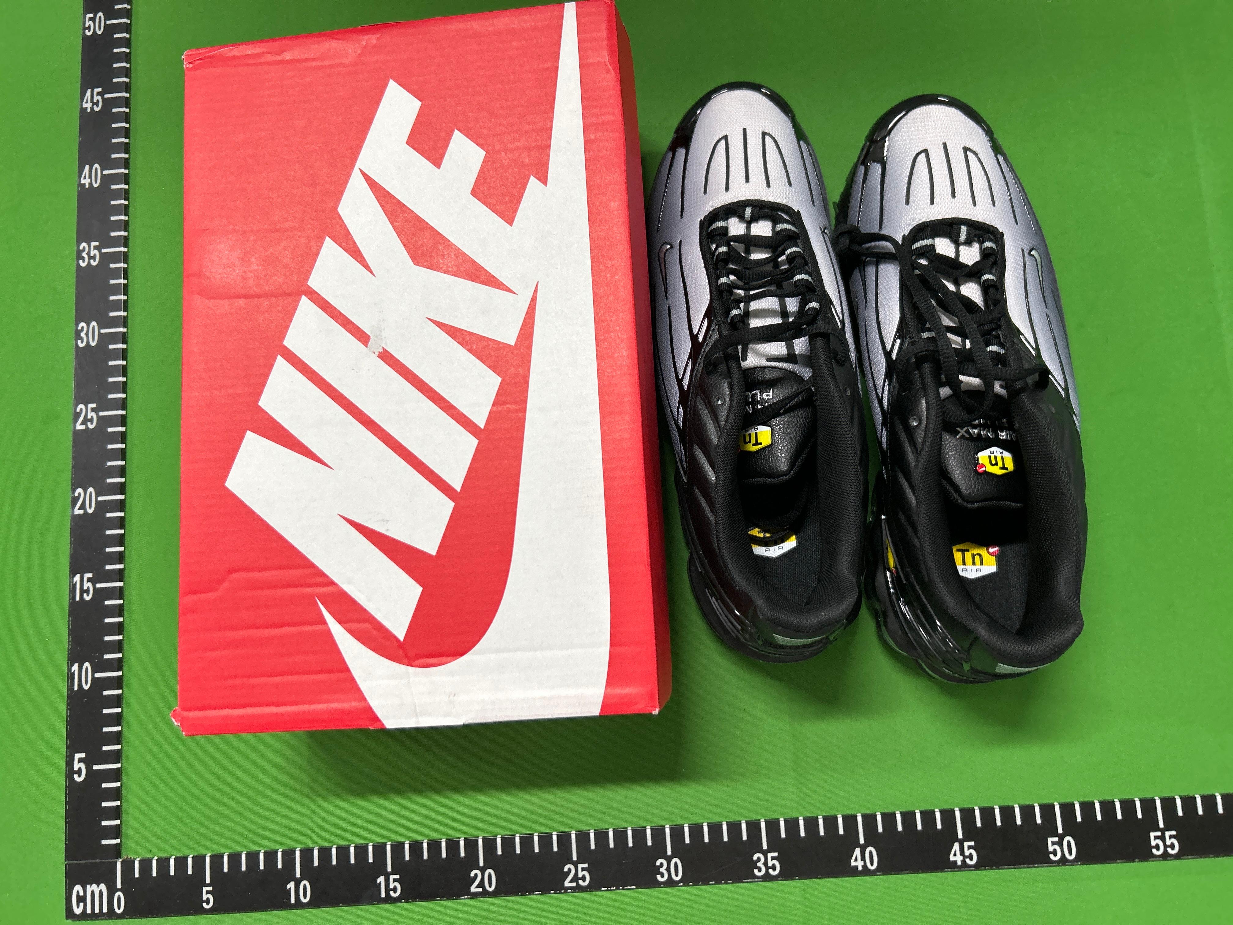 Foto QC 2 de Nike Air Max Plus 3 GS Black Grey DM3269-001