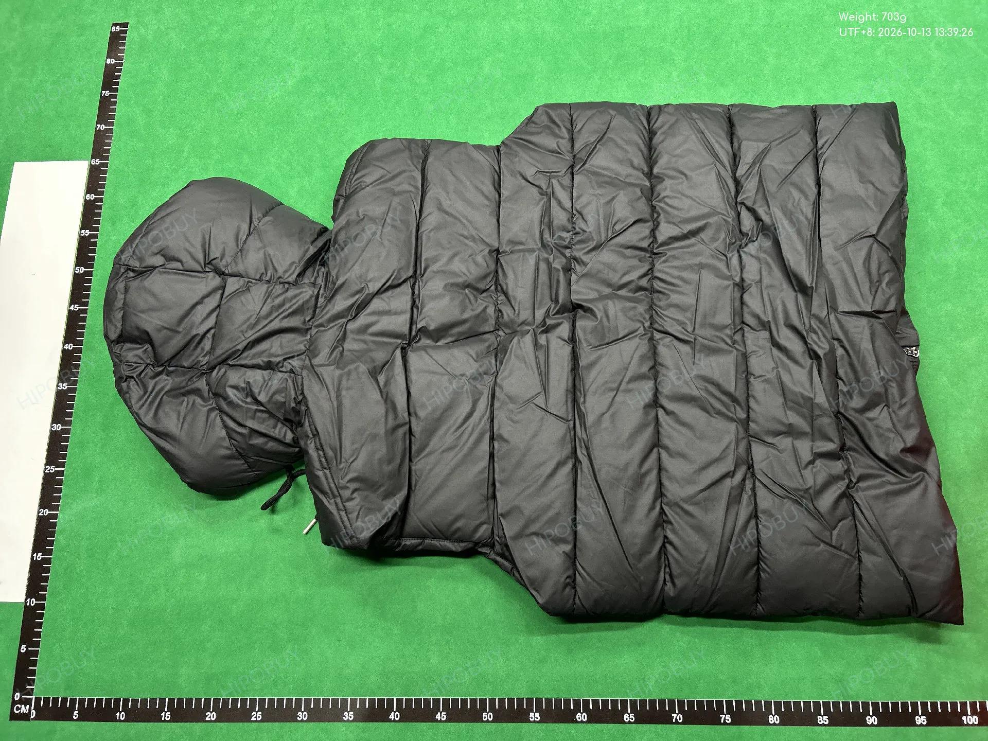Foto QC 7 de Moncler Cardigan Jacket Knit Quilted Down White