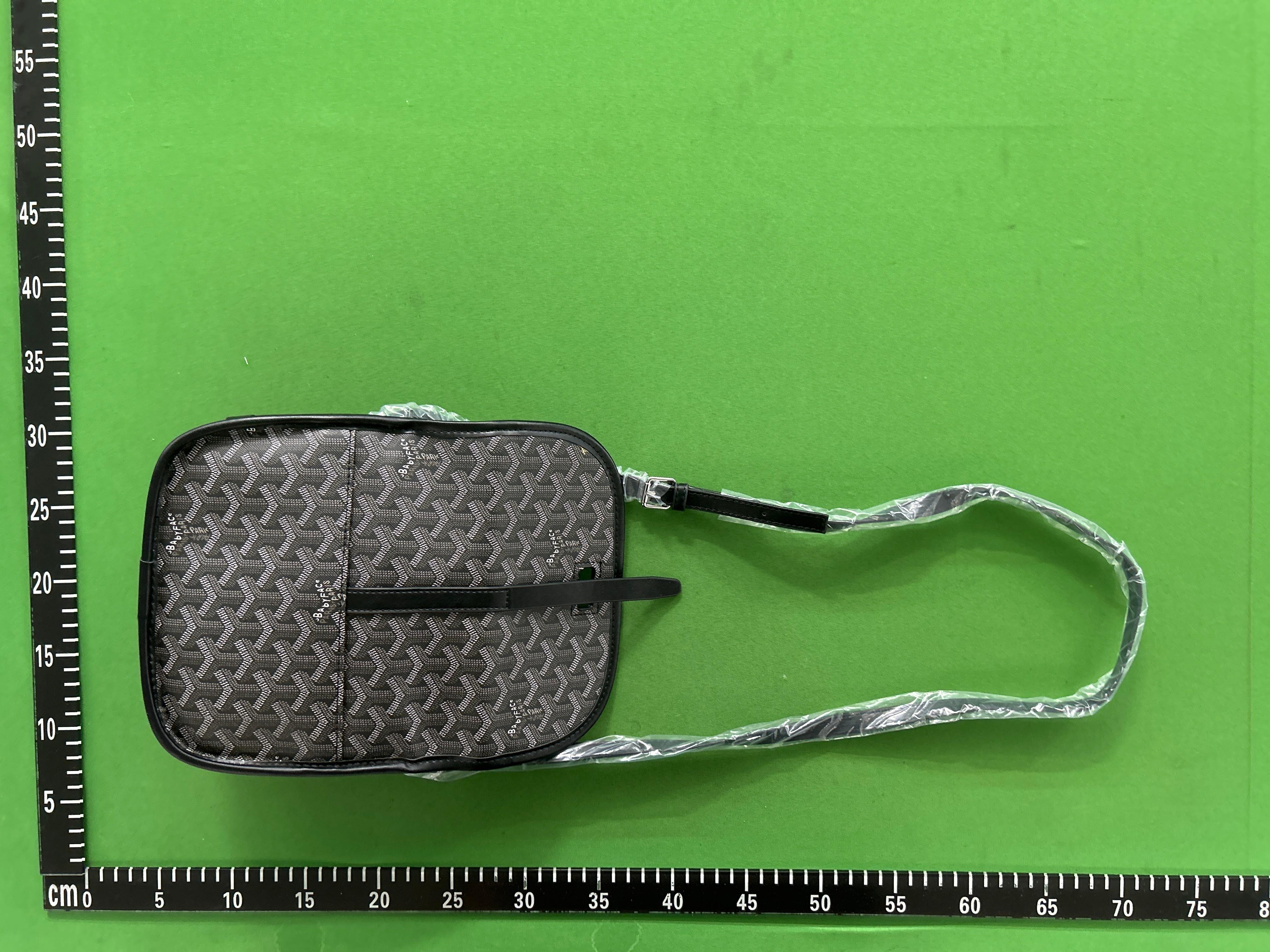 Foto QC 7 de Goyard Flap Crossbody Bag Brown Goyardine Canvas