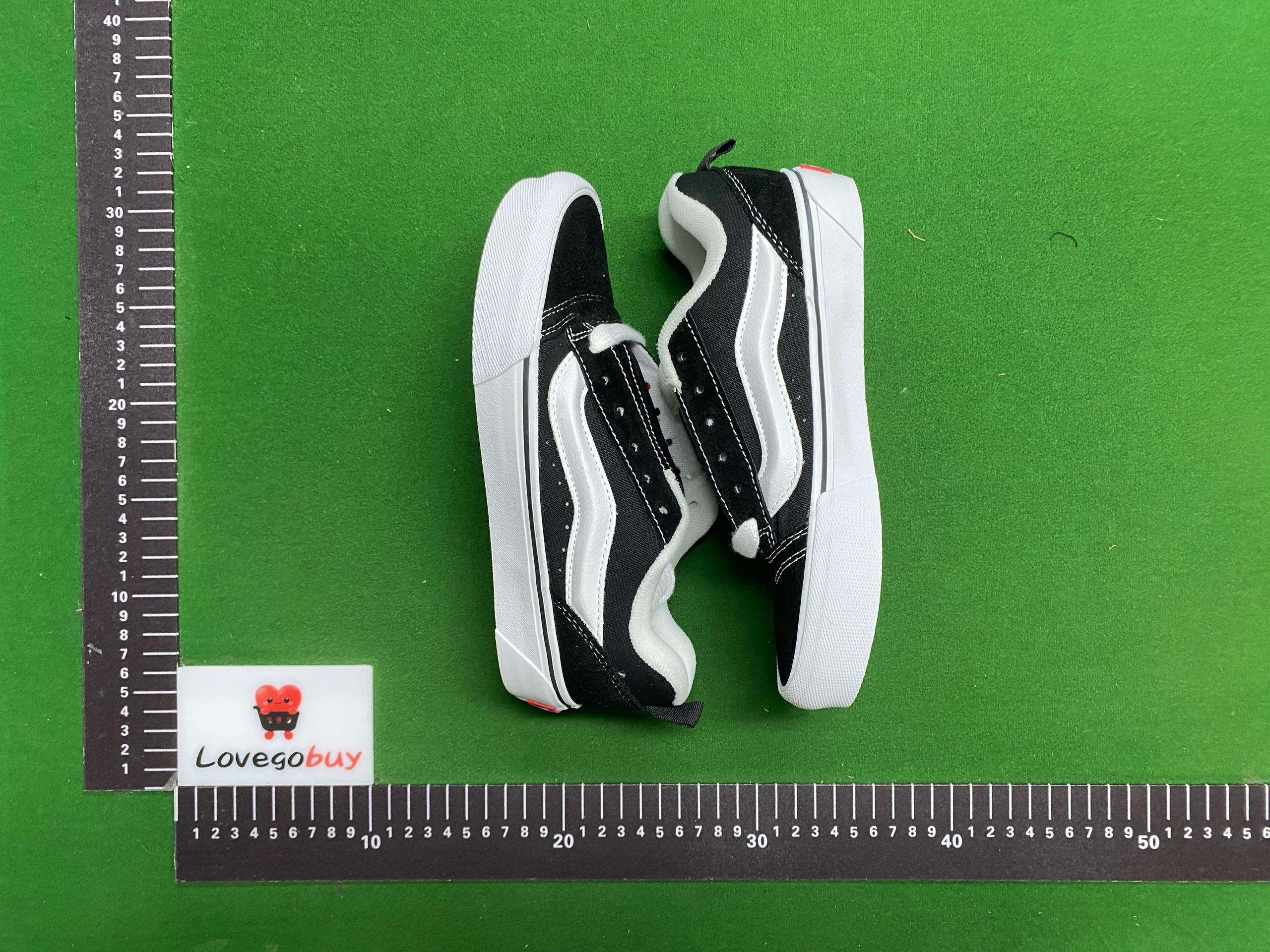 Foto QC 1 de Vans Knu Skool Black Gum