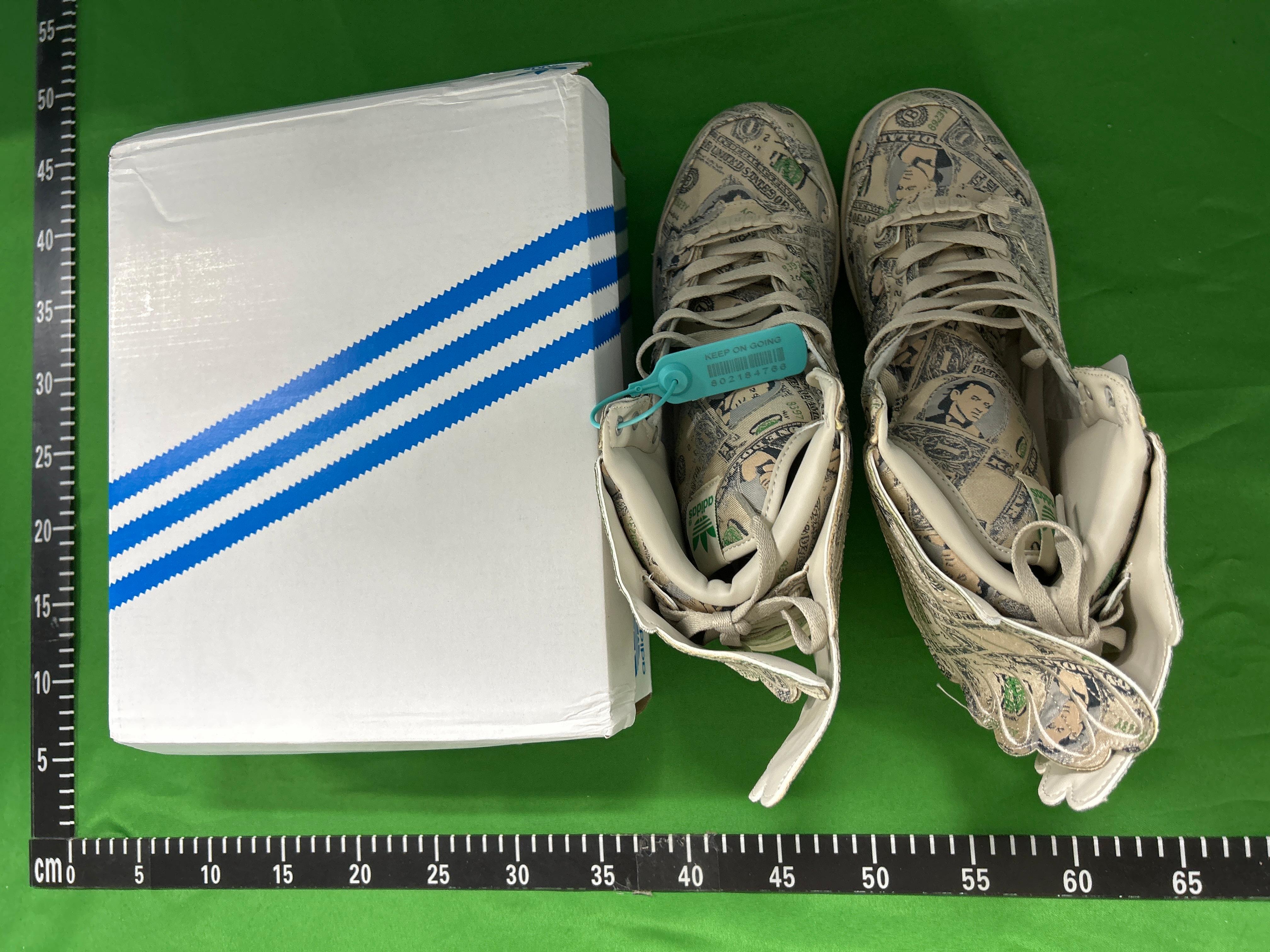 Foto QC 2 de adidas Forum Low Jeremy Scott Wings Money GX6393