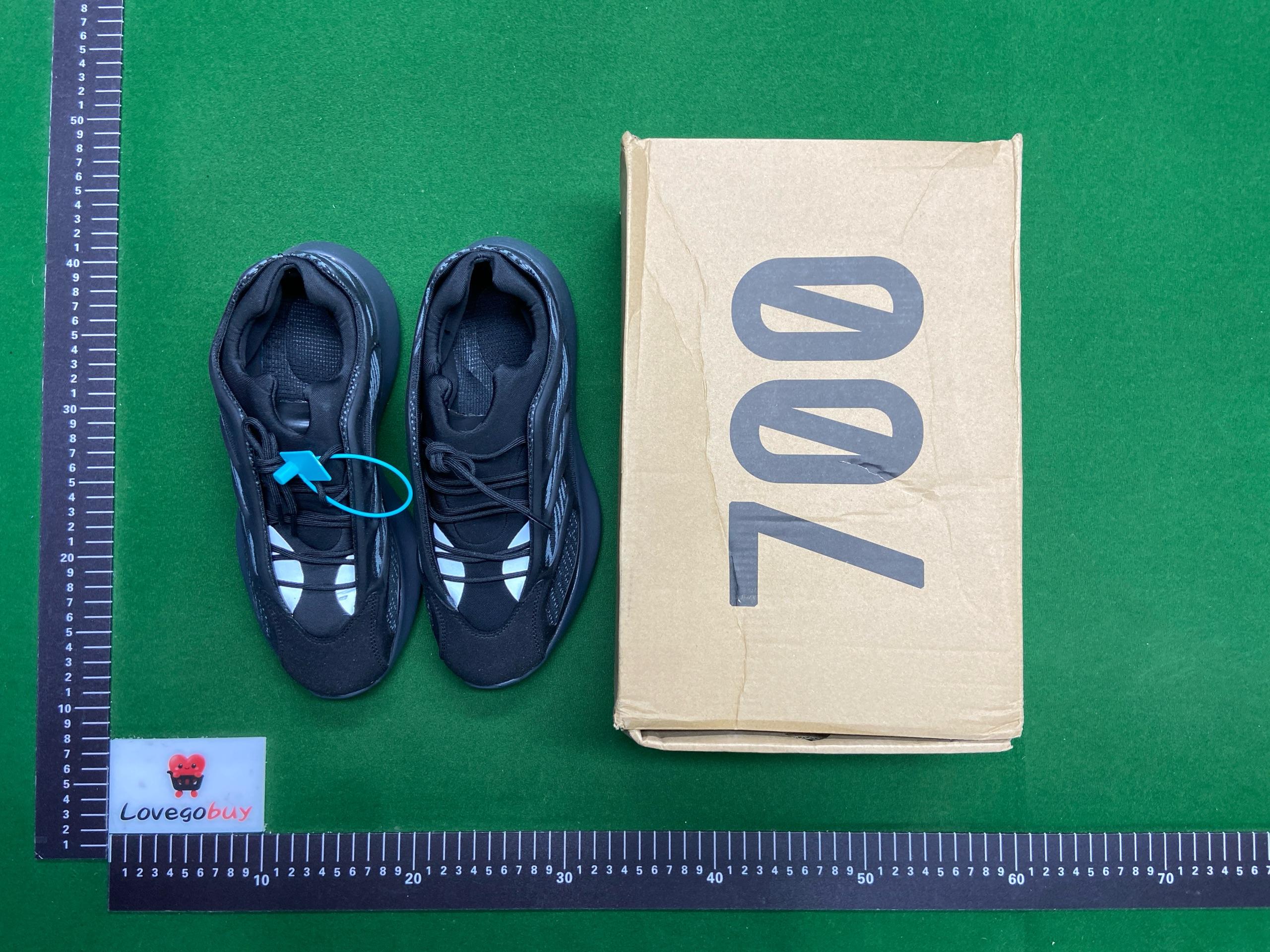 Foto QC 7 de adidas Yeezy 700 V3 Alvah H67799