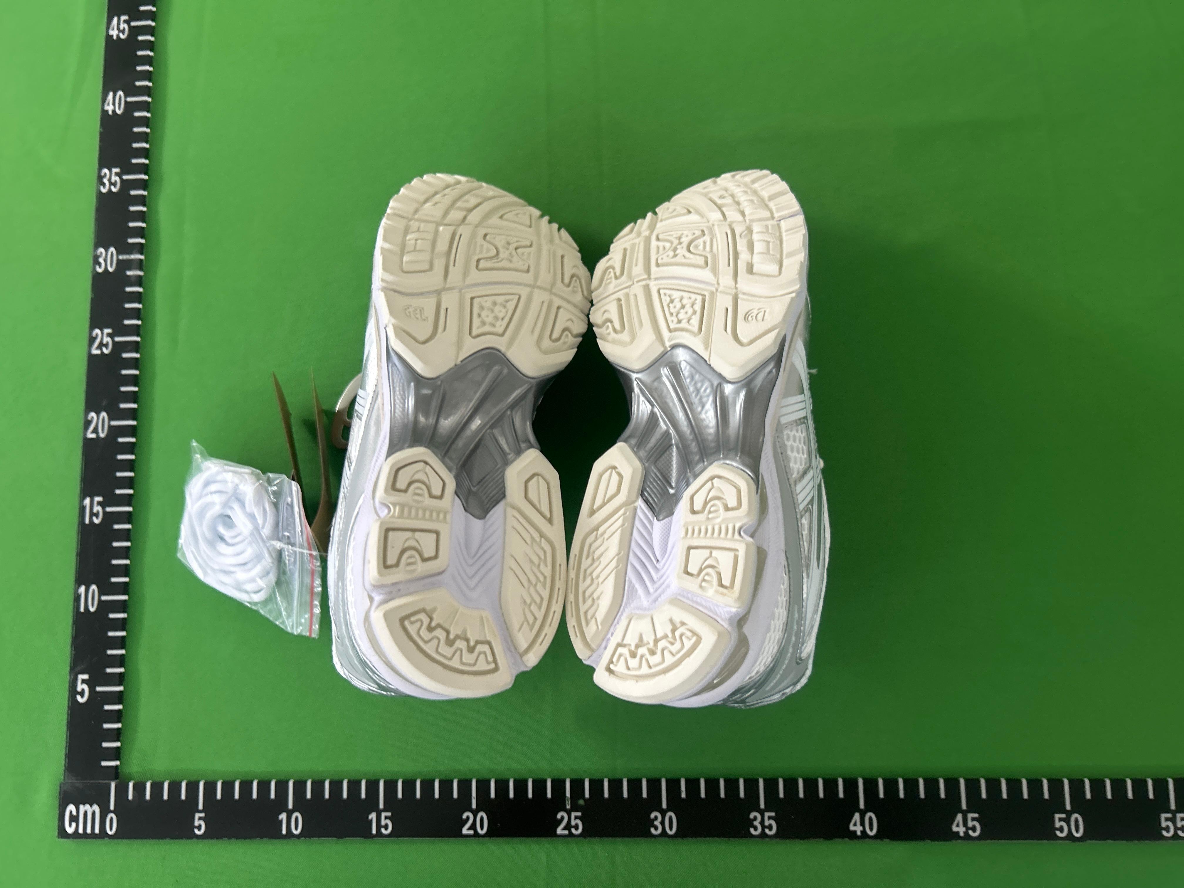 Foto QC 6 de ASICS GEL-Kayano 14 Cream Black 1201A019-108