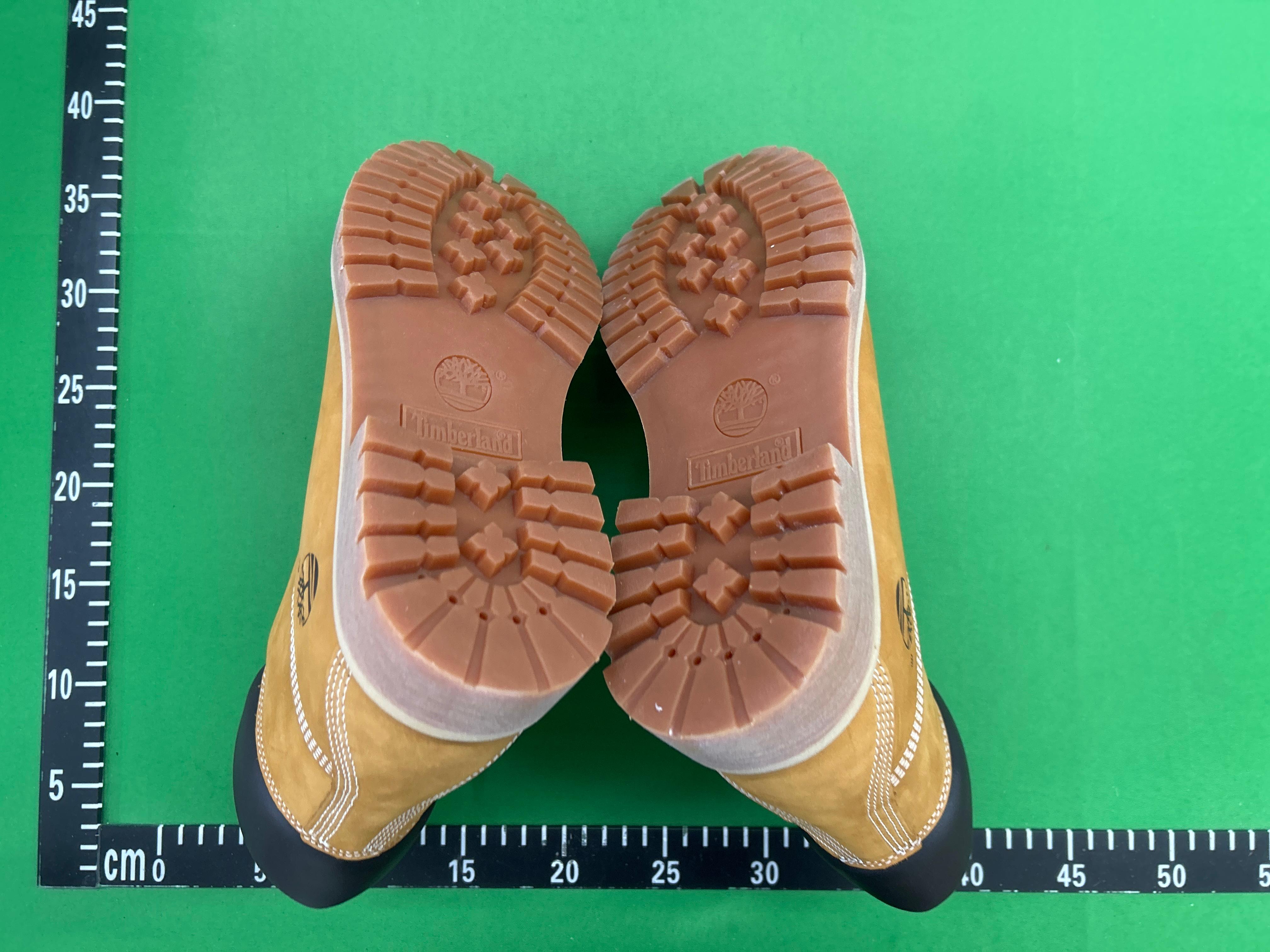 Foto QC 8 de Timberland 6-Inch Premium Waterproof Suede Boots Wheat
