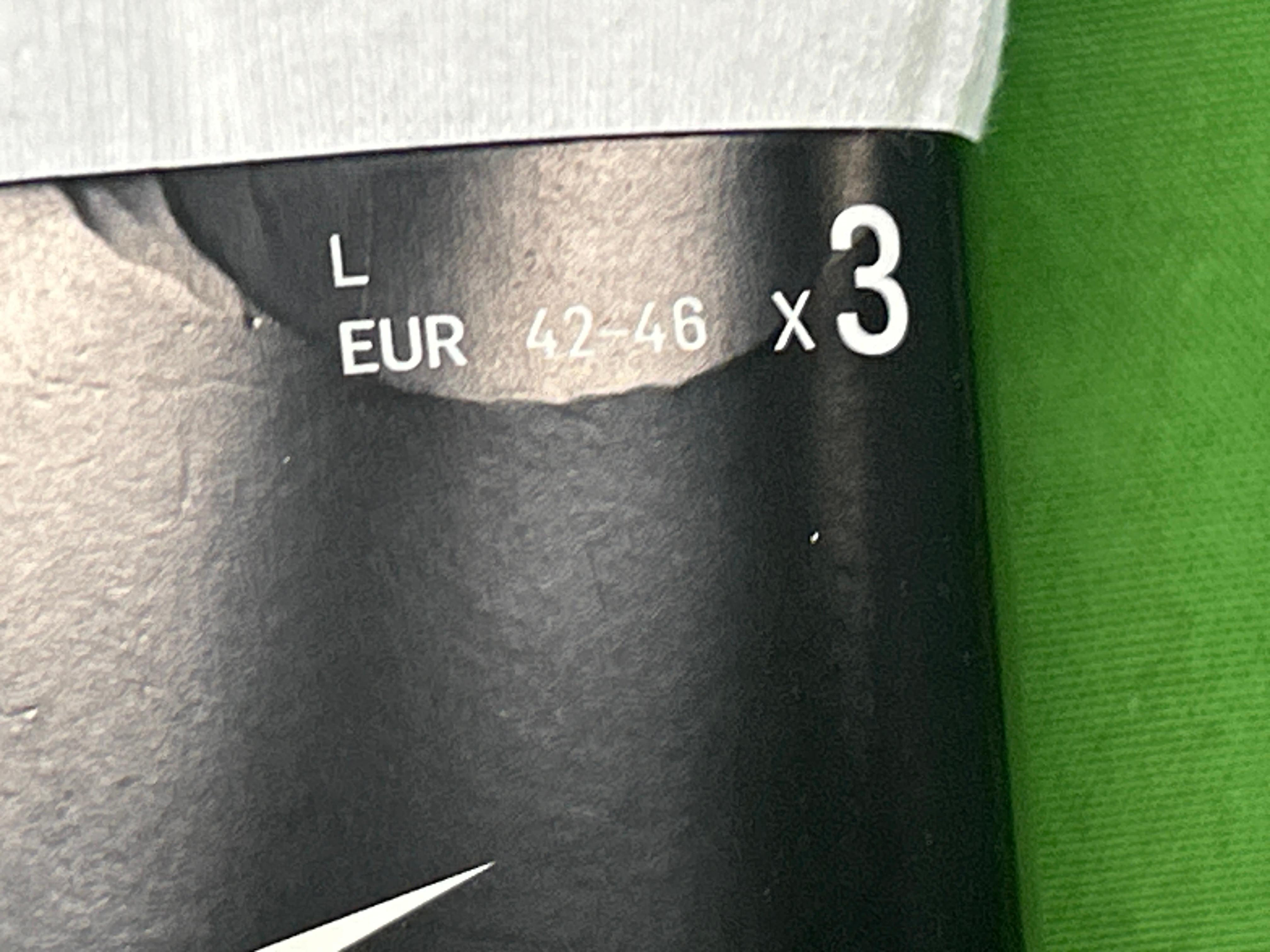 Foto QC 8 de Drake Nike NOCTA Certified Lover Boy A.W.R. Crew Socks White