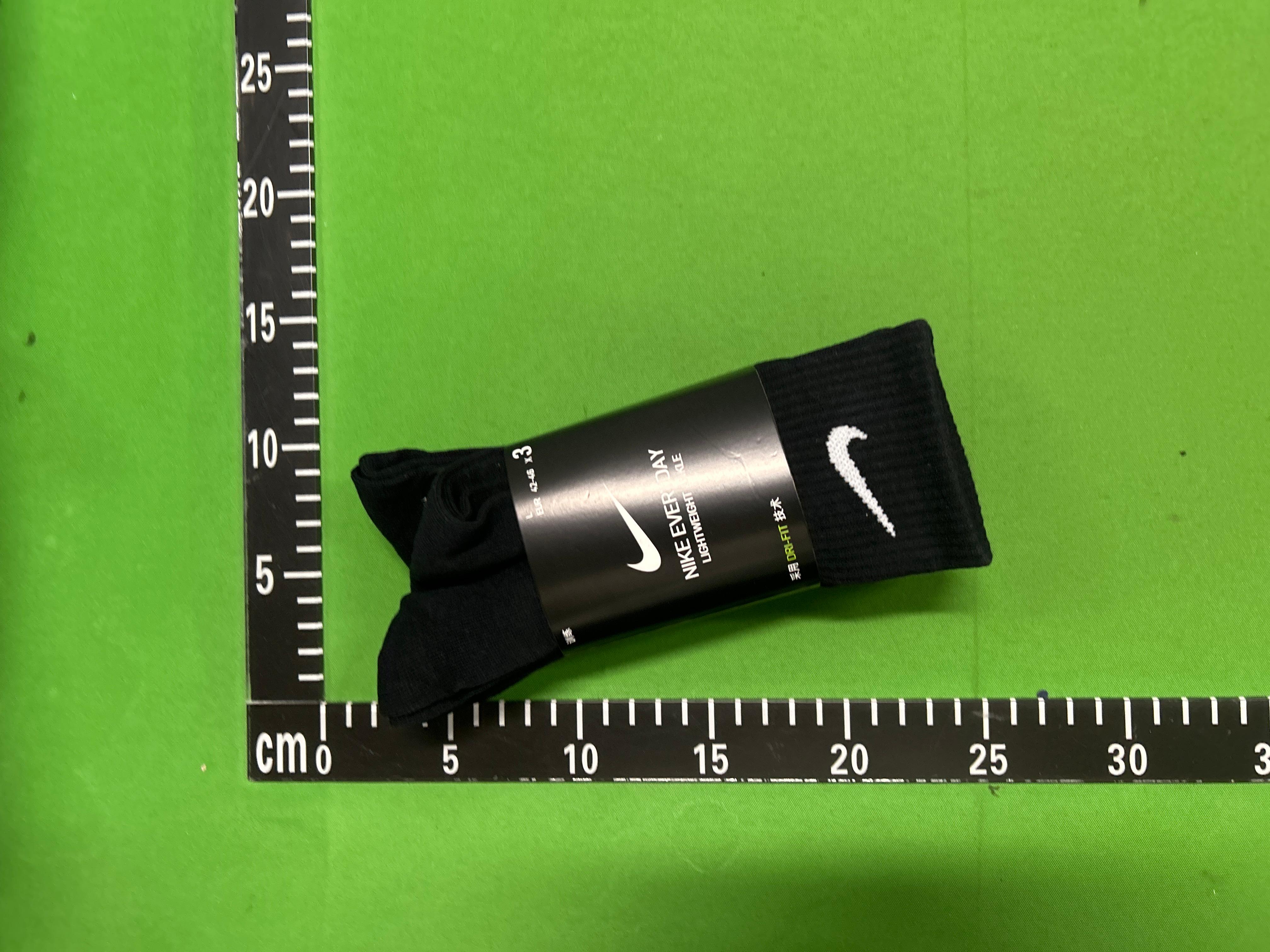Foto QC 2 de Drake Nike NOCTA Certified Lover Boy A.W.R. Crew Socks White