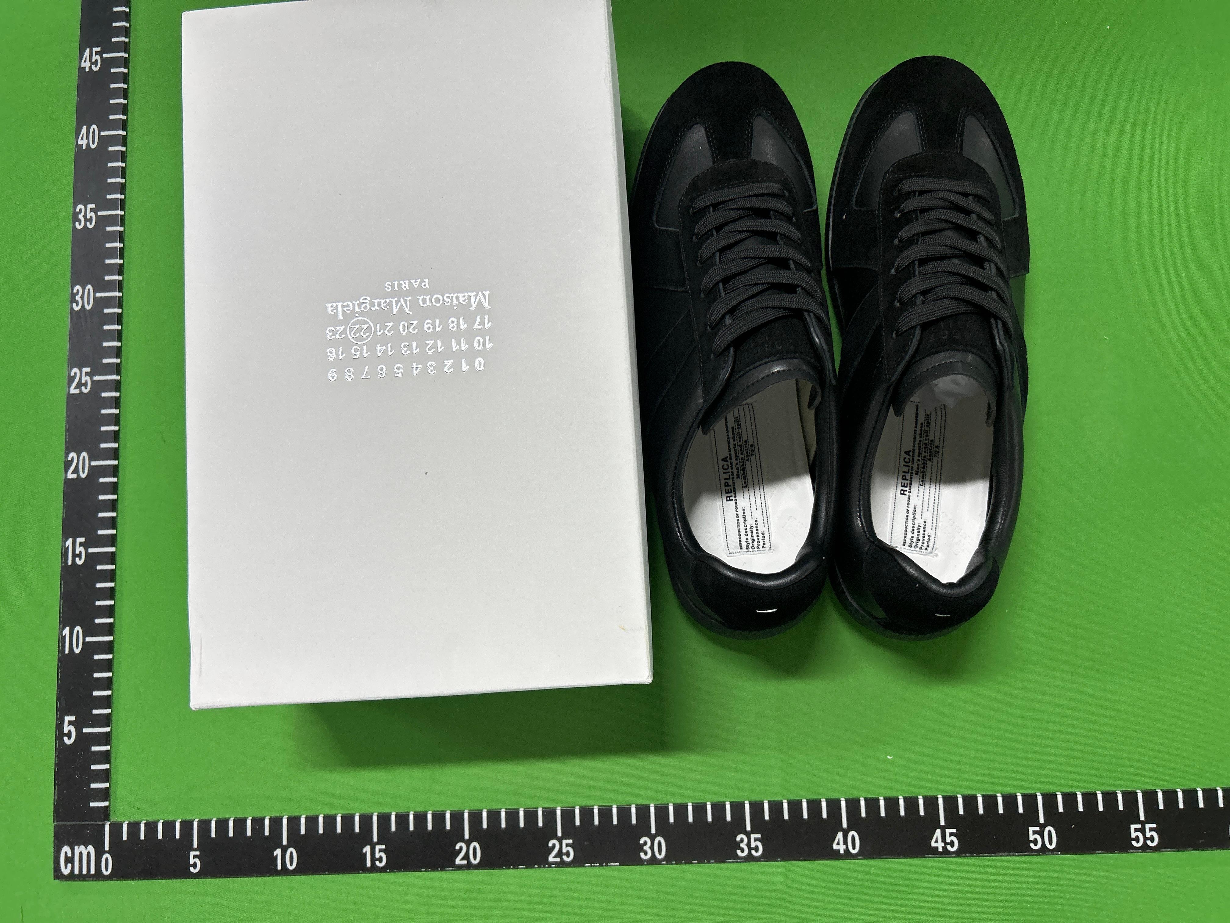 Foto QC 2 de Maison Margiela Replica Low Leather Suede Grey Black