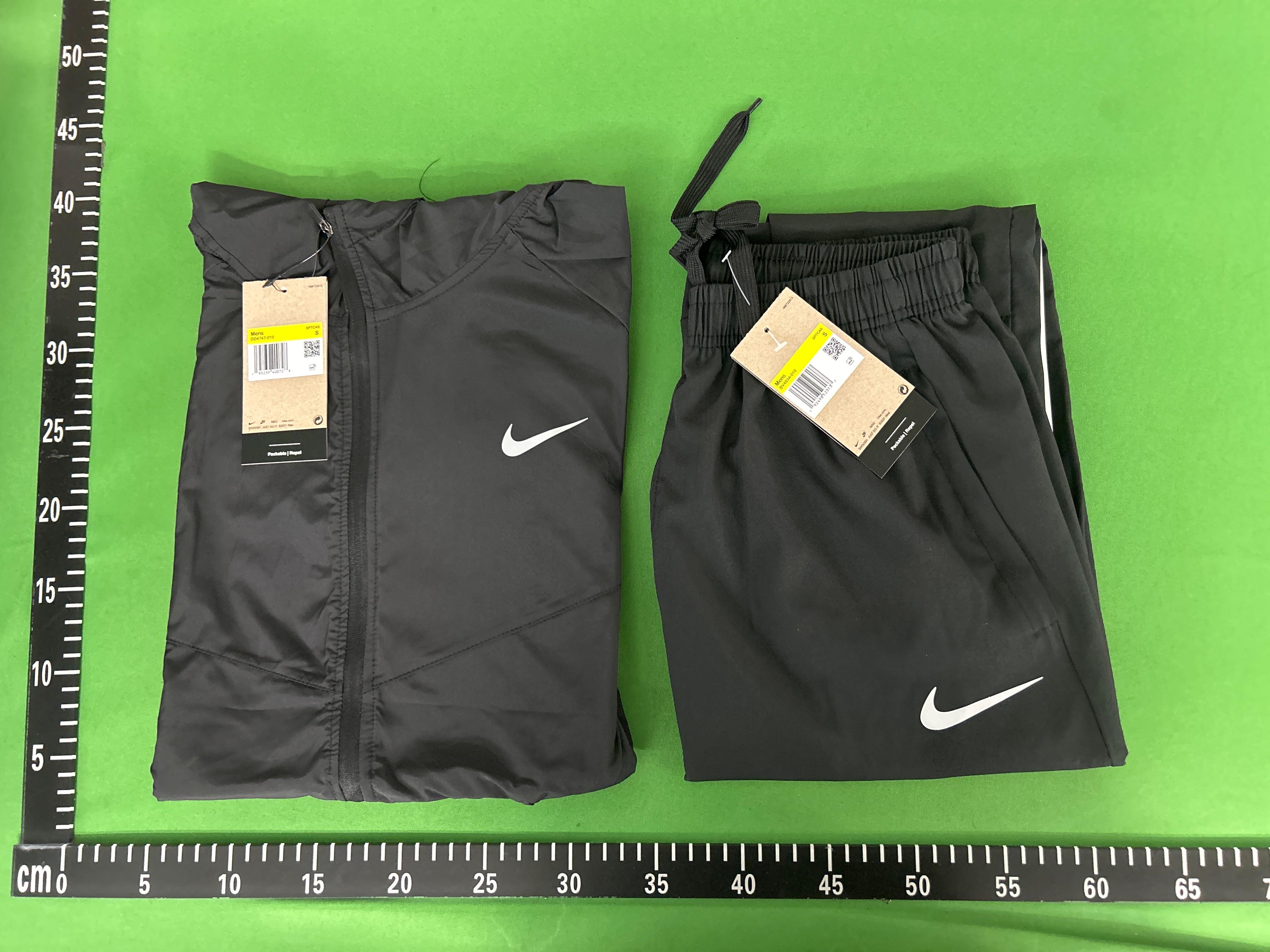 Foto QC 7 de Nike Running Windbreaker Jacket Lightweight Grey