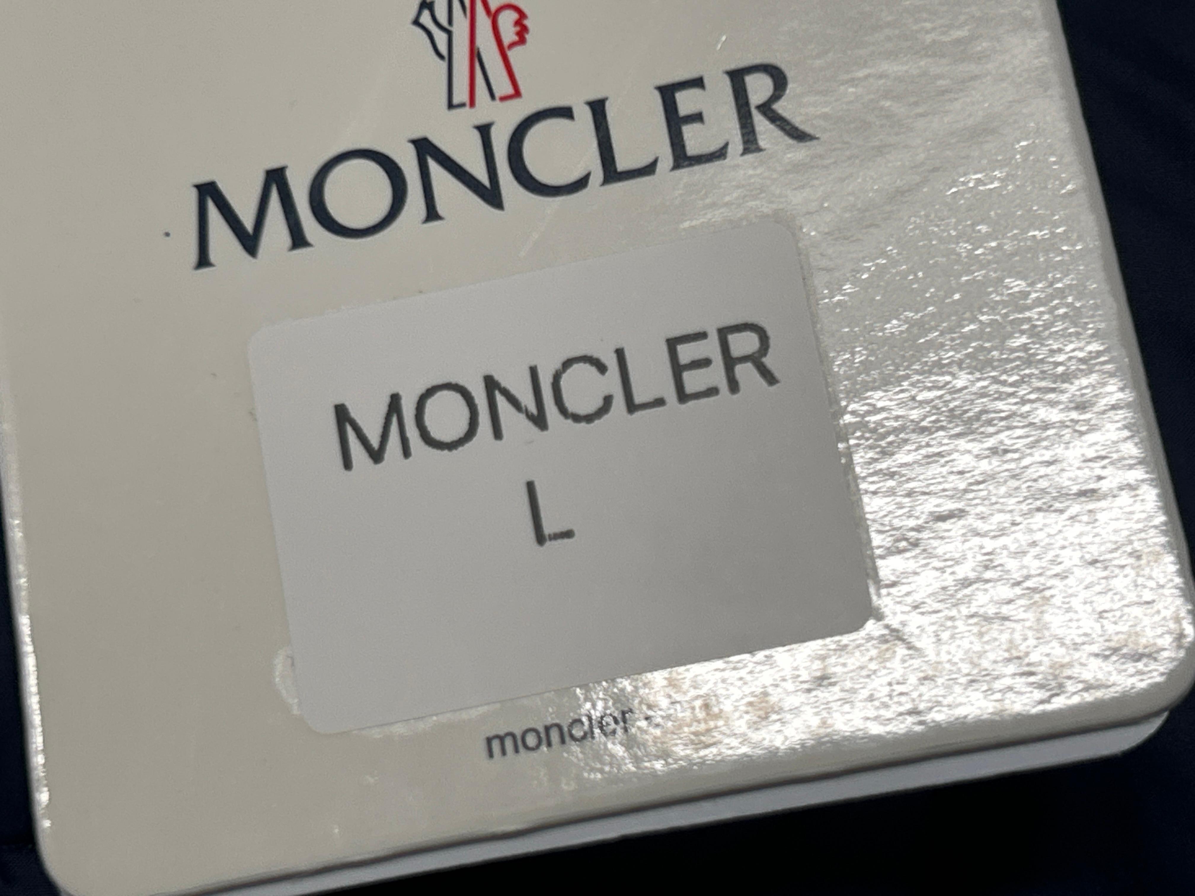 Foto QC 2 de Moncler Hooded Puffer Jacket Matte Down Navy