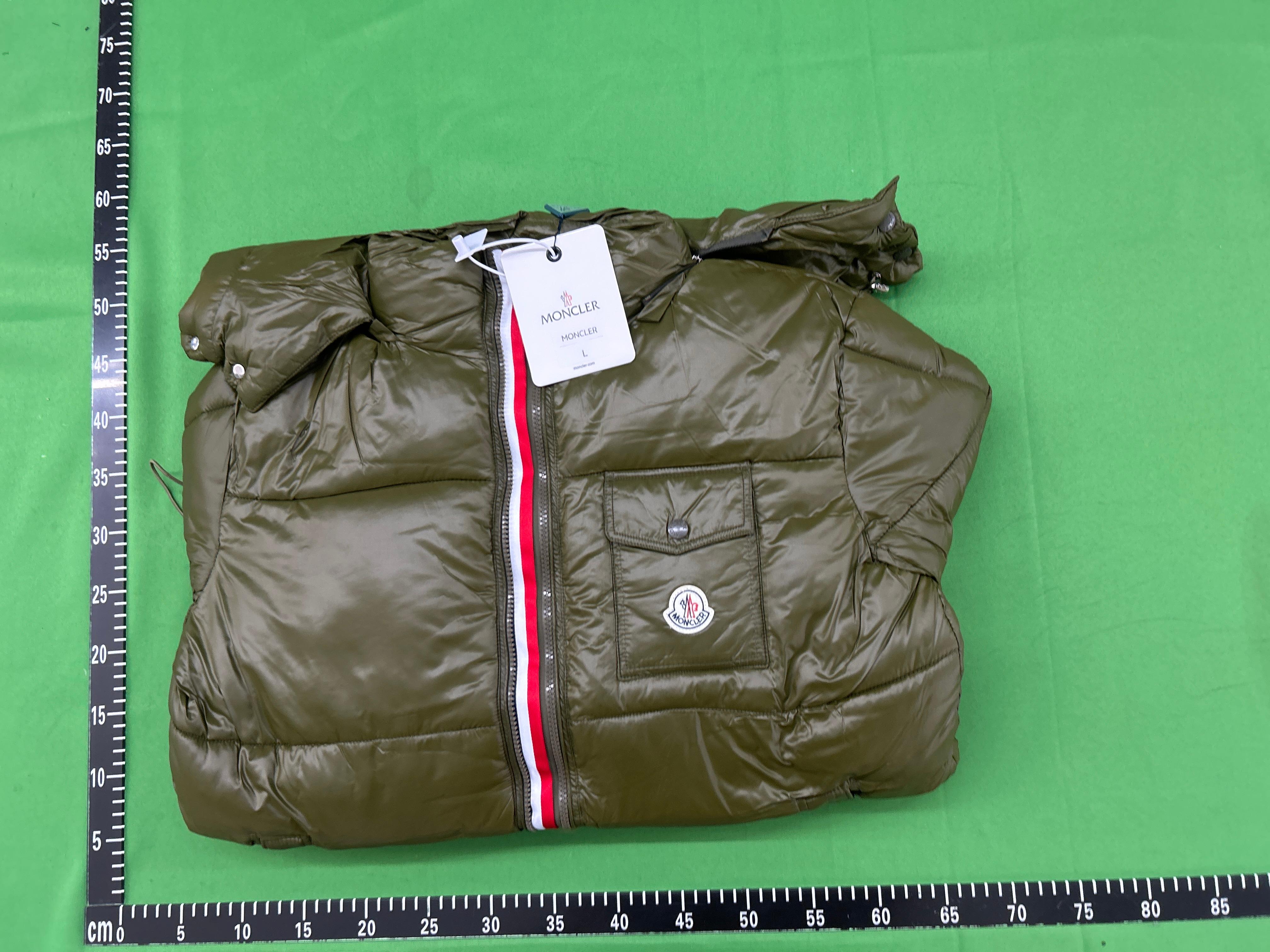 Foto QC 1 de Moncler Maya Puffer Jacket Reflective Black
