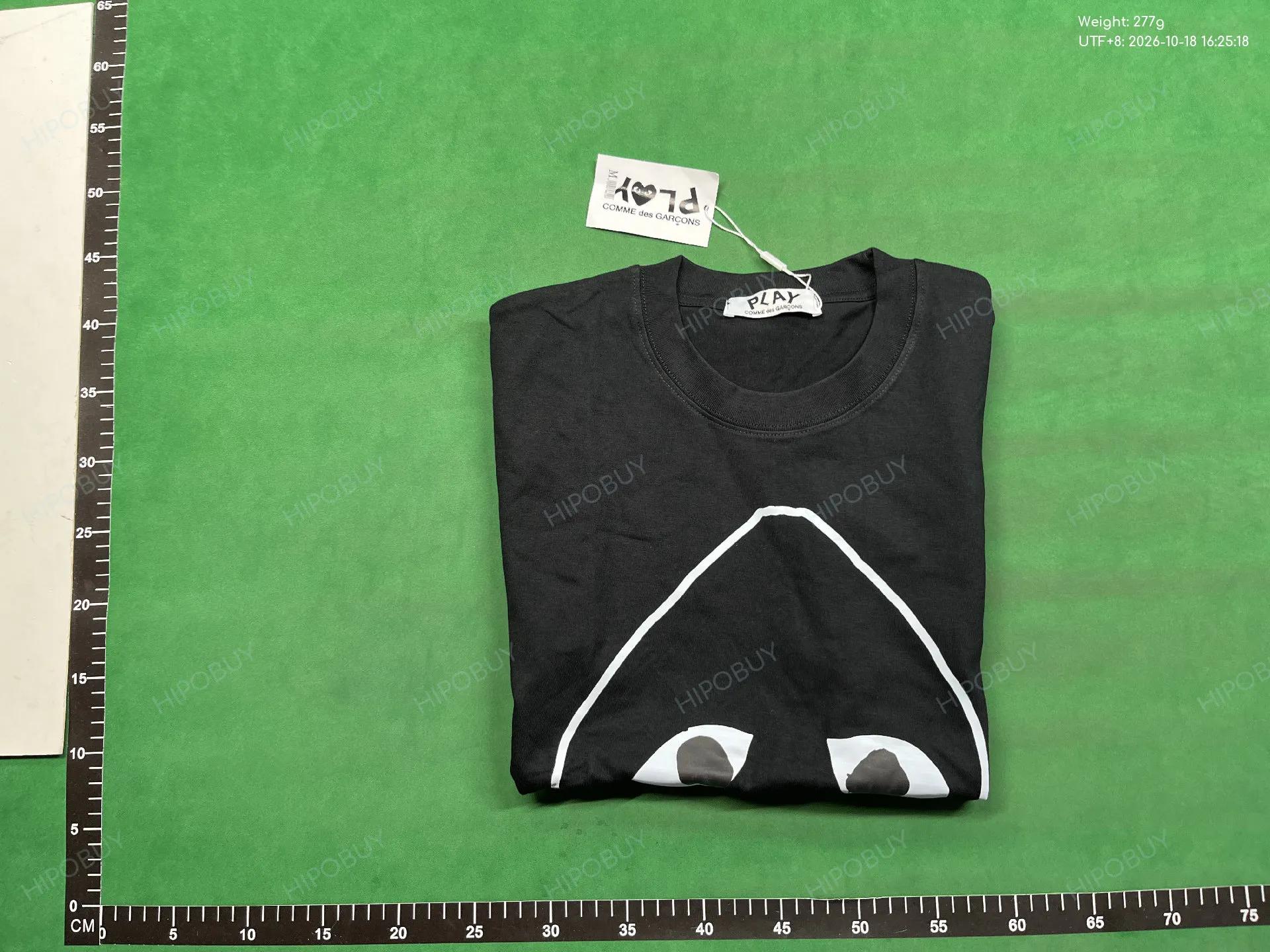 Foto QC 8 de Comme des Garçons PLAY Blue Eyes Red Heart T-Shirt Cream