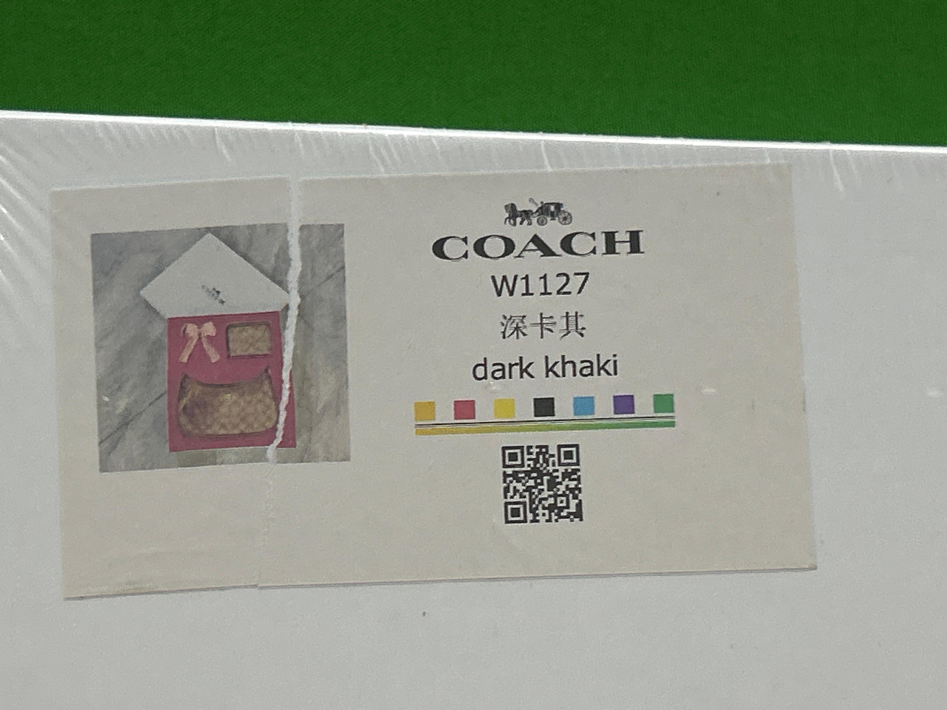 Foto QC 3 de Coach Crescent Bag Set White Cherry Charm