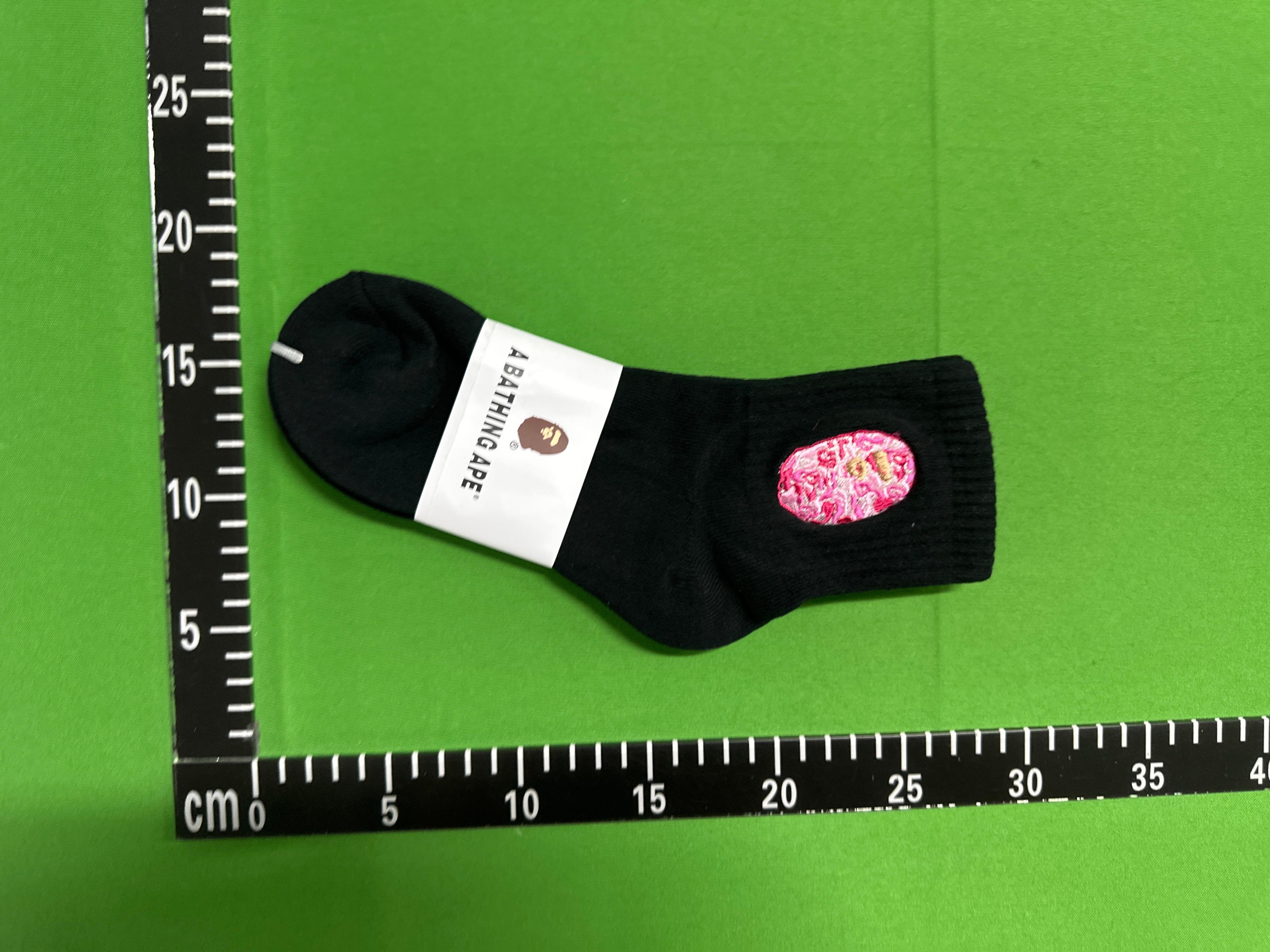 Foto QC 2 de A Bathing Ape Shark Embroidery Cushioned Crew Socks White