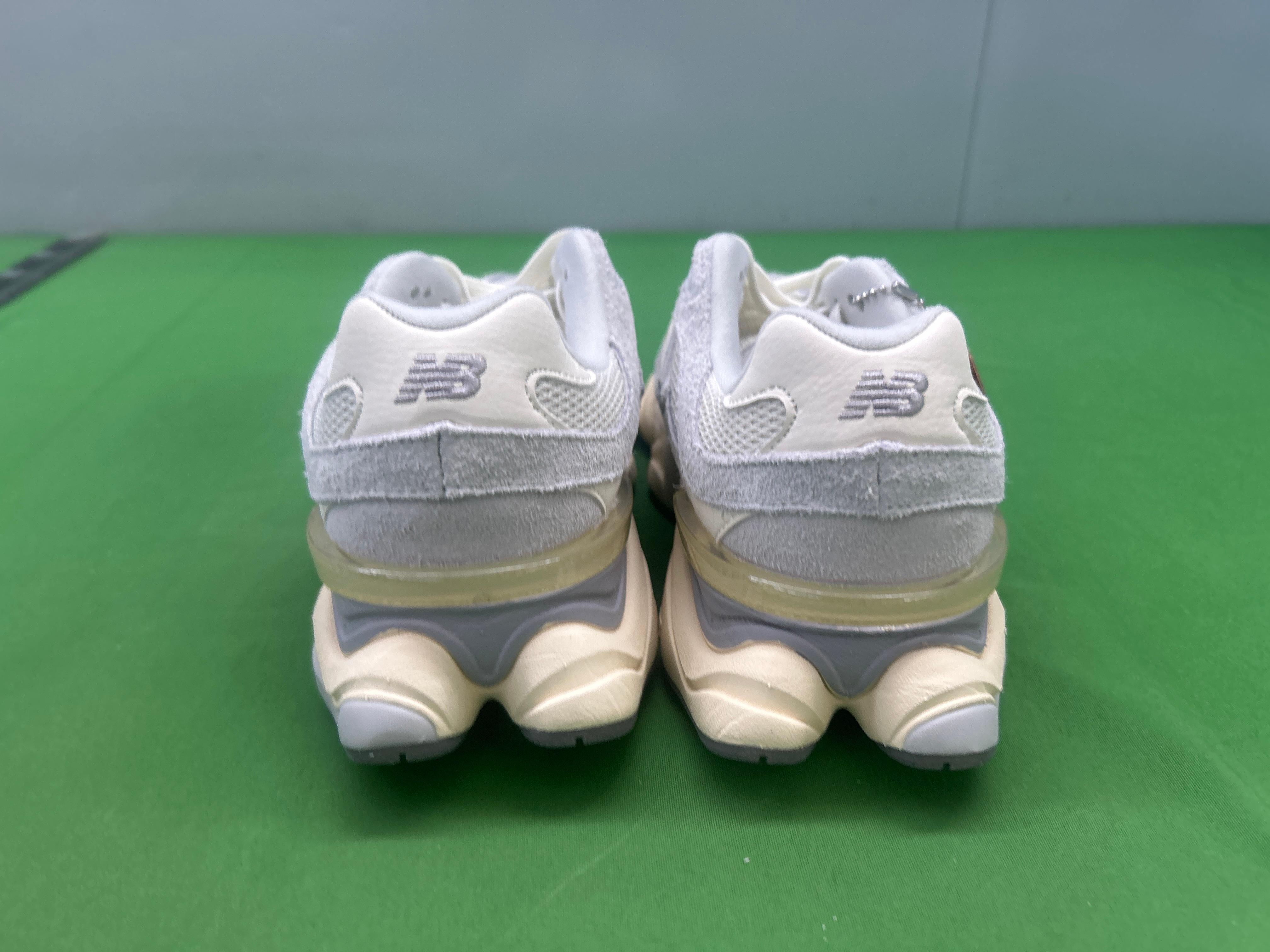 Foto QC 3 de New Balance 9060 Sea Salt Surf U9060MAC