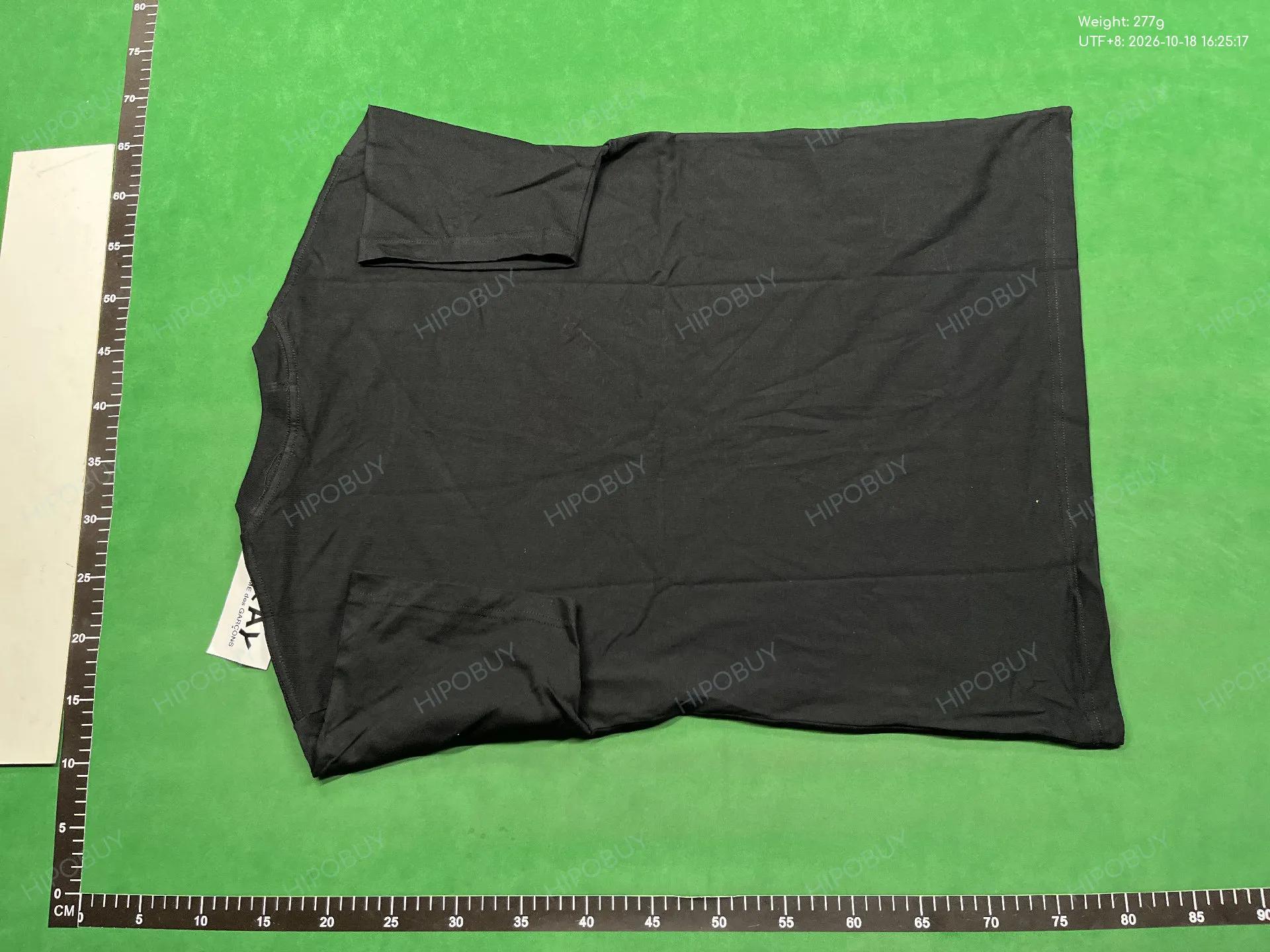Foto QC 7 de Comme des Garçons PLAY Blue Eyes Red Heart T-Shirt Cream