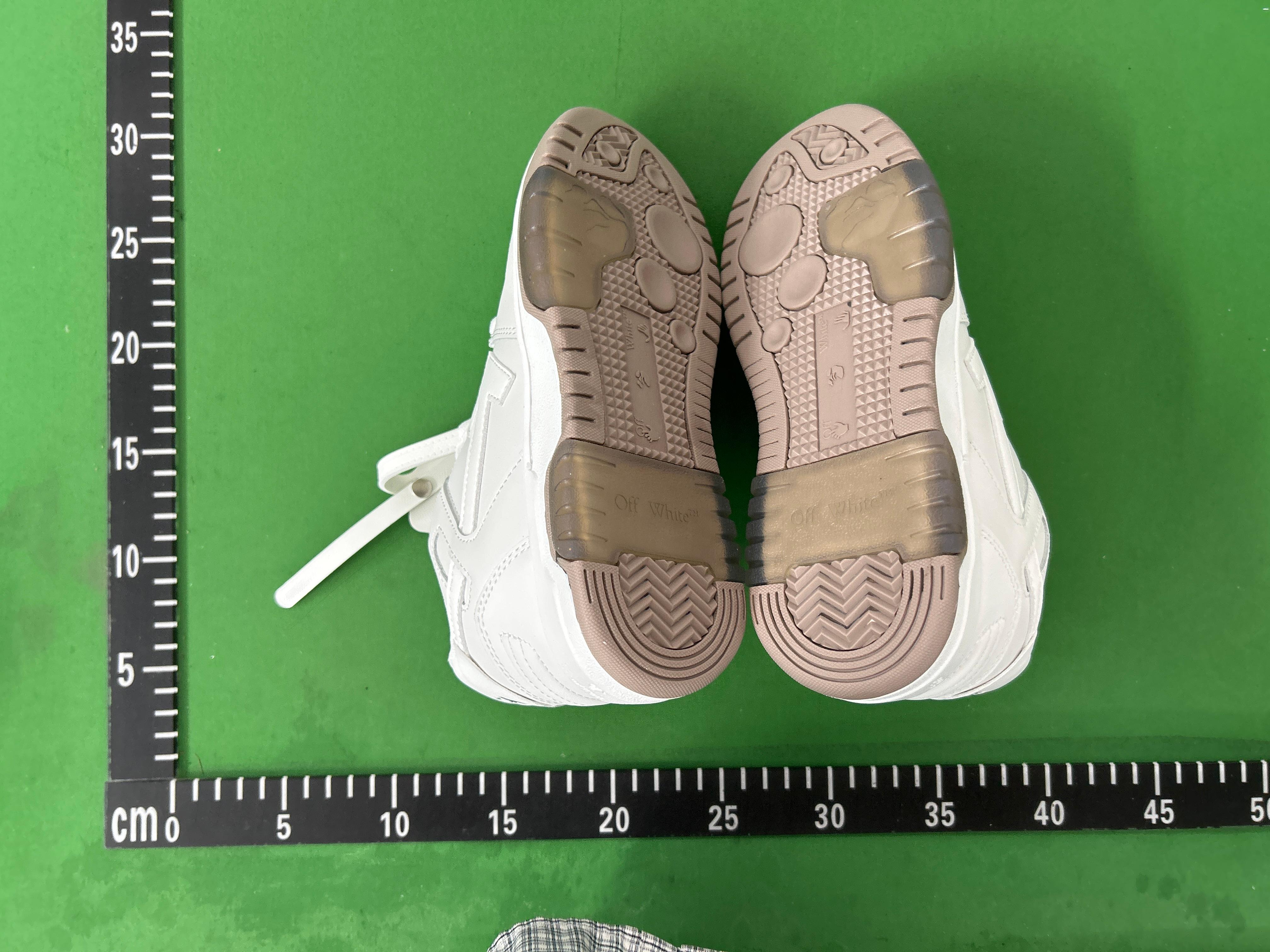 Foto QC 8 de Off-White Out Of Office Low Leather Sneakers Black White