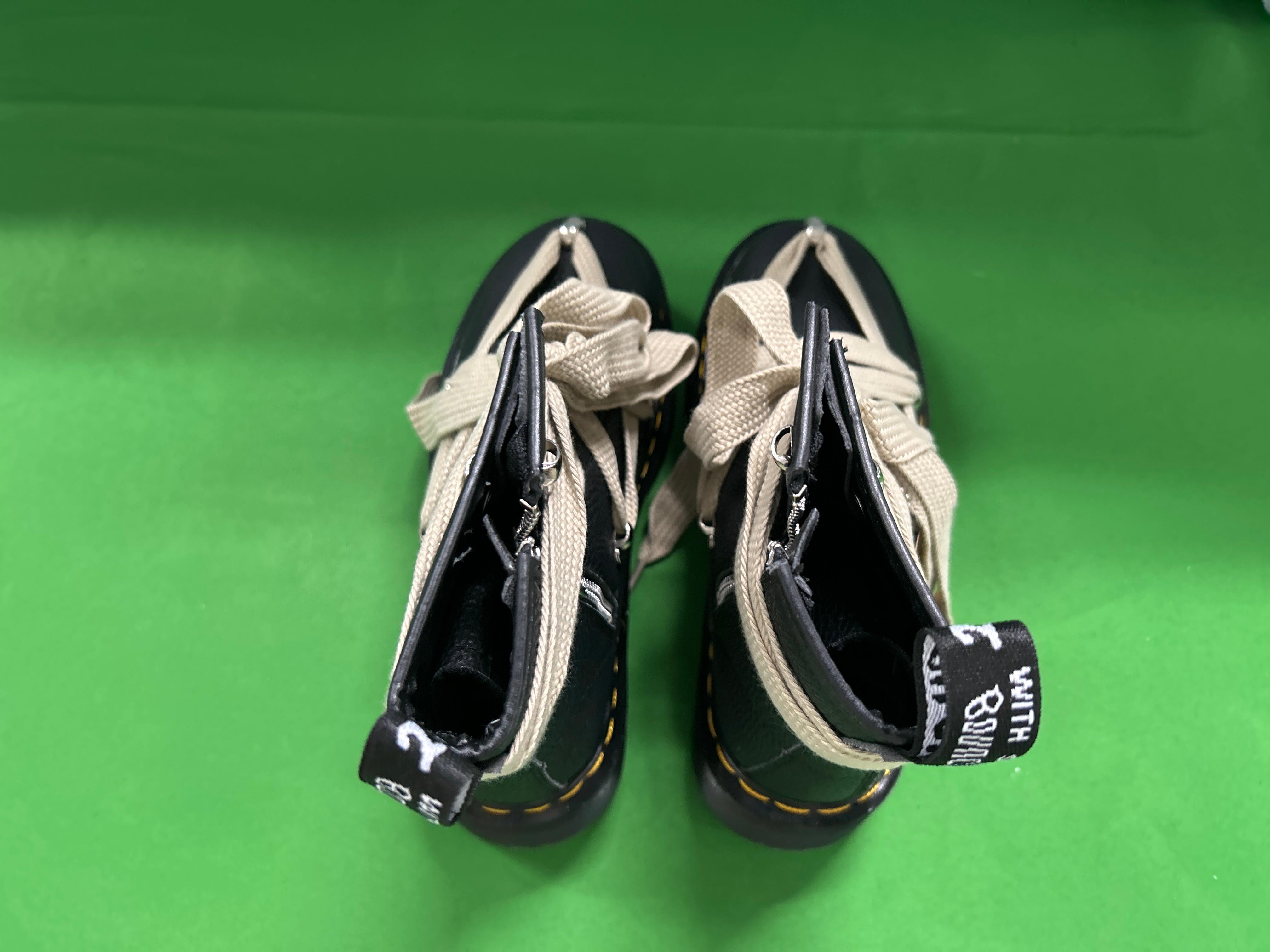 Foto QC 3 de Rick Owens 1460 Bex Leather Platform Boots x Dr. Martens Jumbo Lace Pentagram Black