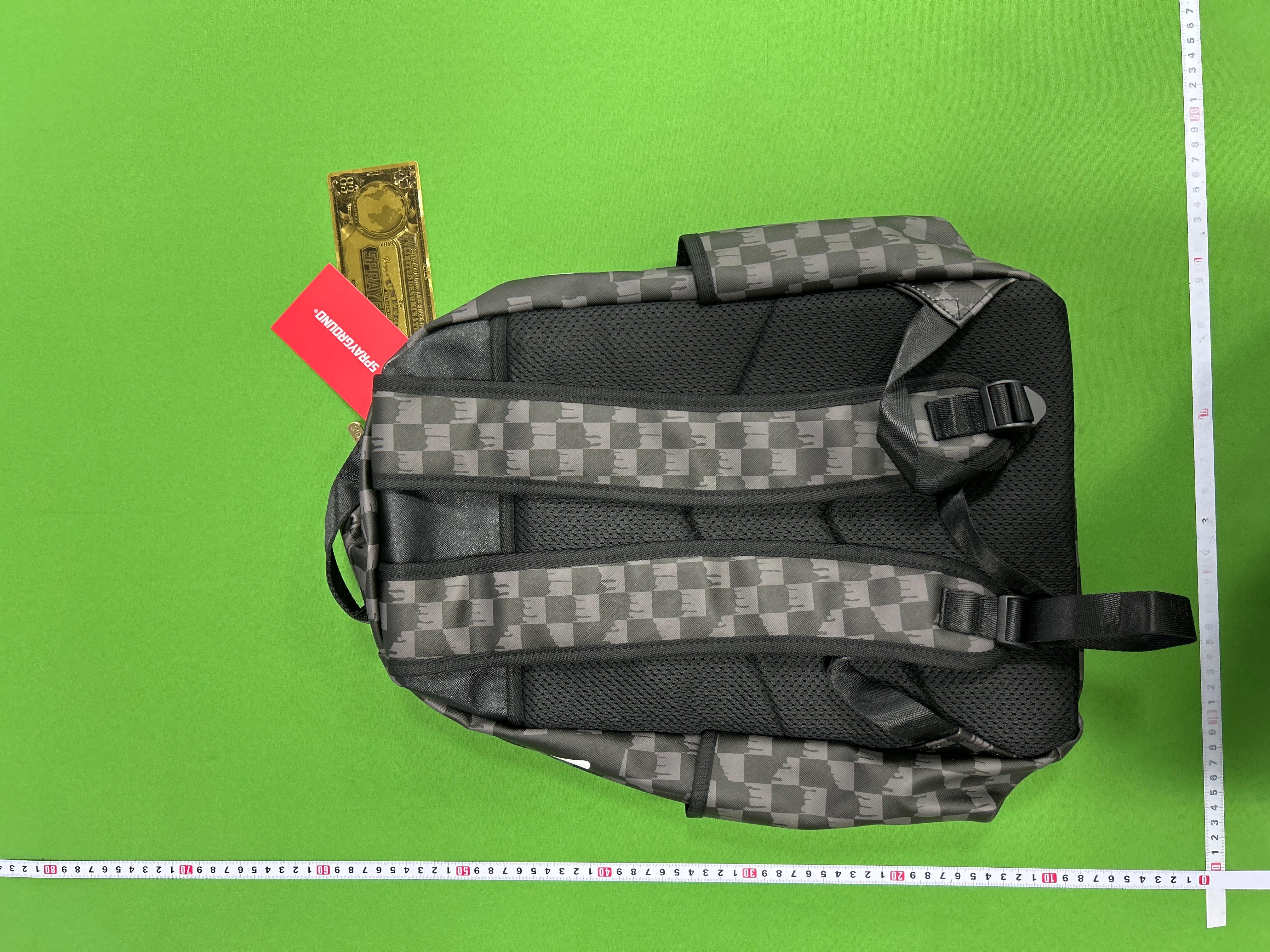 Foto QC 6 de Sprayground x Pink Panther On The Run Backpack Pink Checkerboard