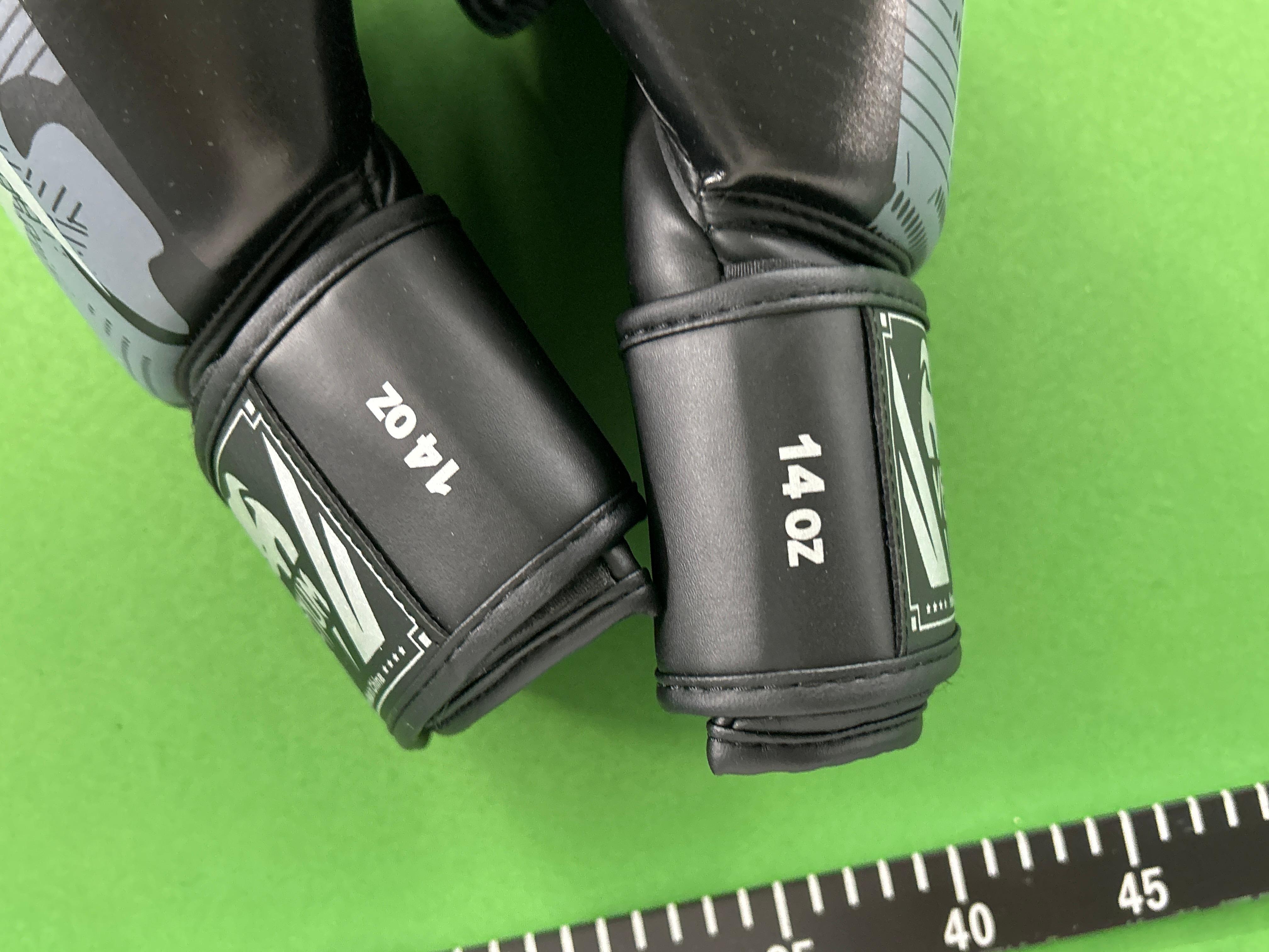 Foto QC 3 de Other Camo Boxing Gloves Black/Grey