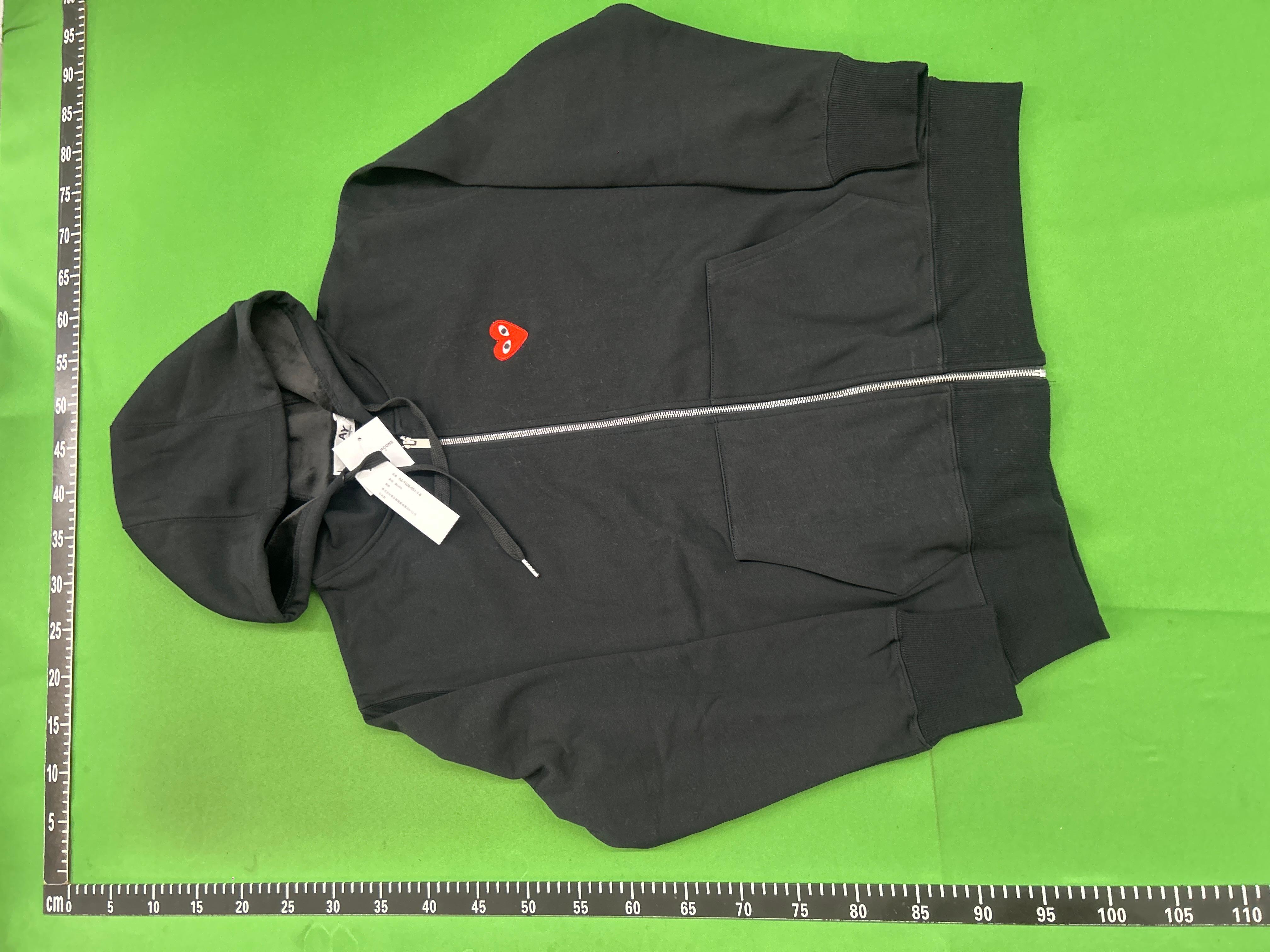 Foto QC 3 de Comme des Garçons Play Heart Logo Zip Sweater Grey