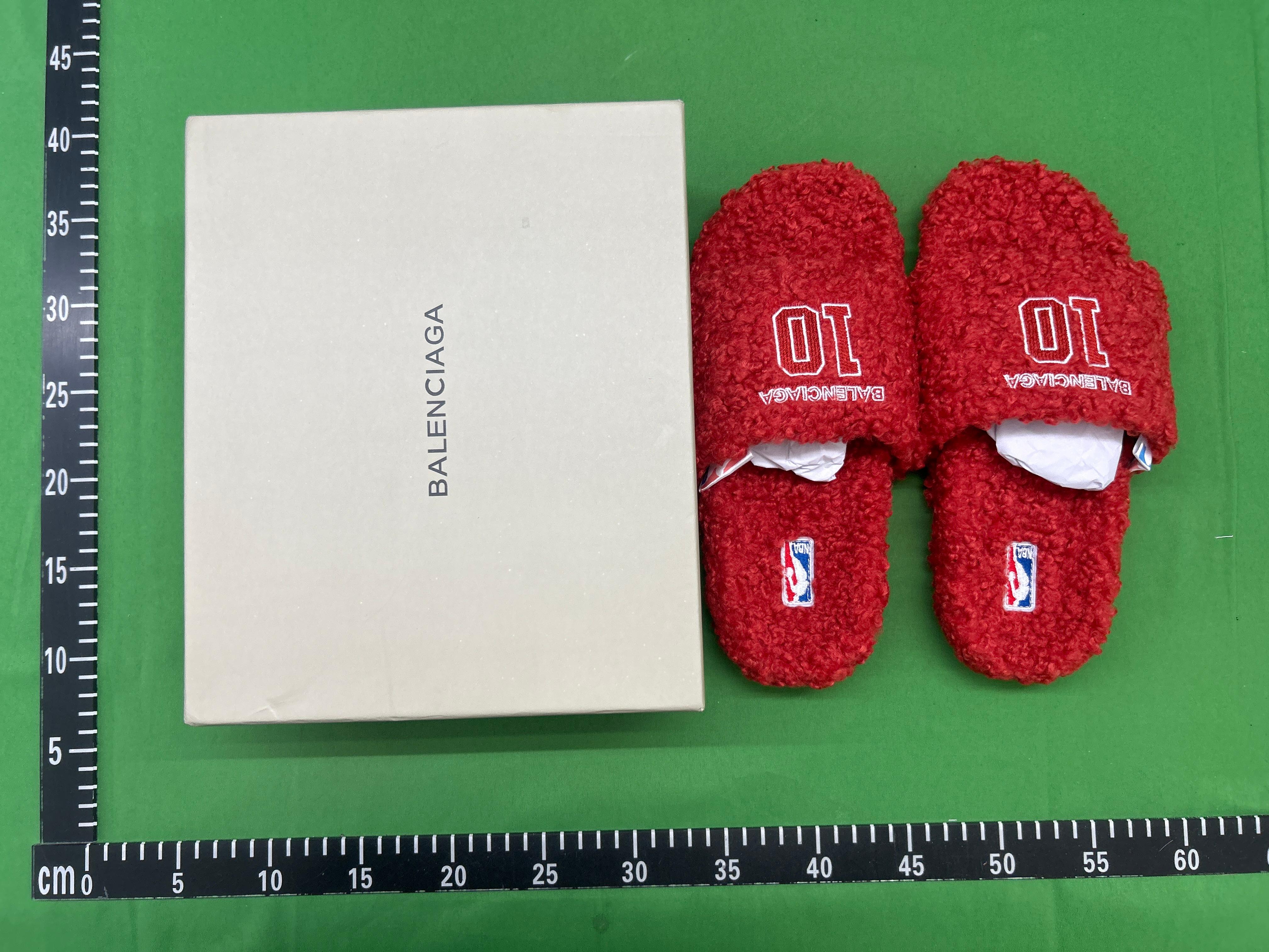 Foto QC 2 de Balenciaga Furry Slide Faux Shearling Political Campaign Red