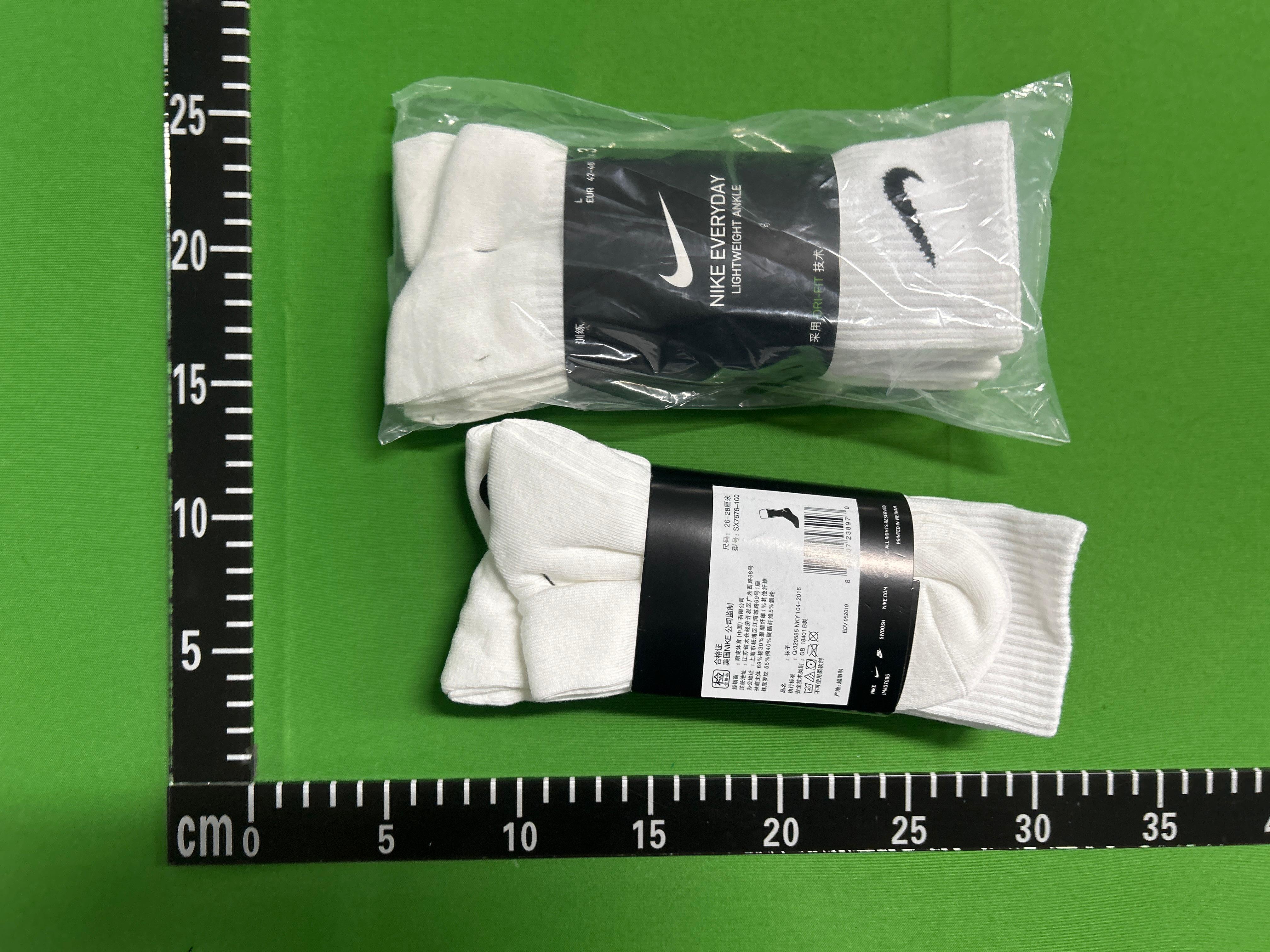 Foto QC 3 de Drake Nike NOCTA Certified Lover Boy A.W.R. Crew Socks White