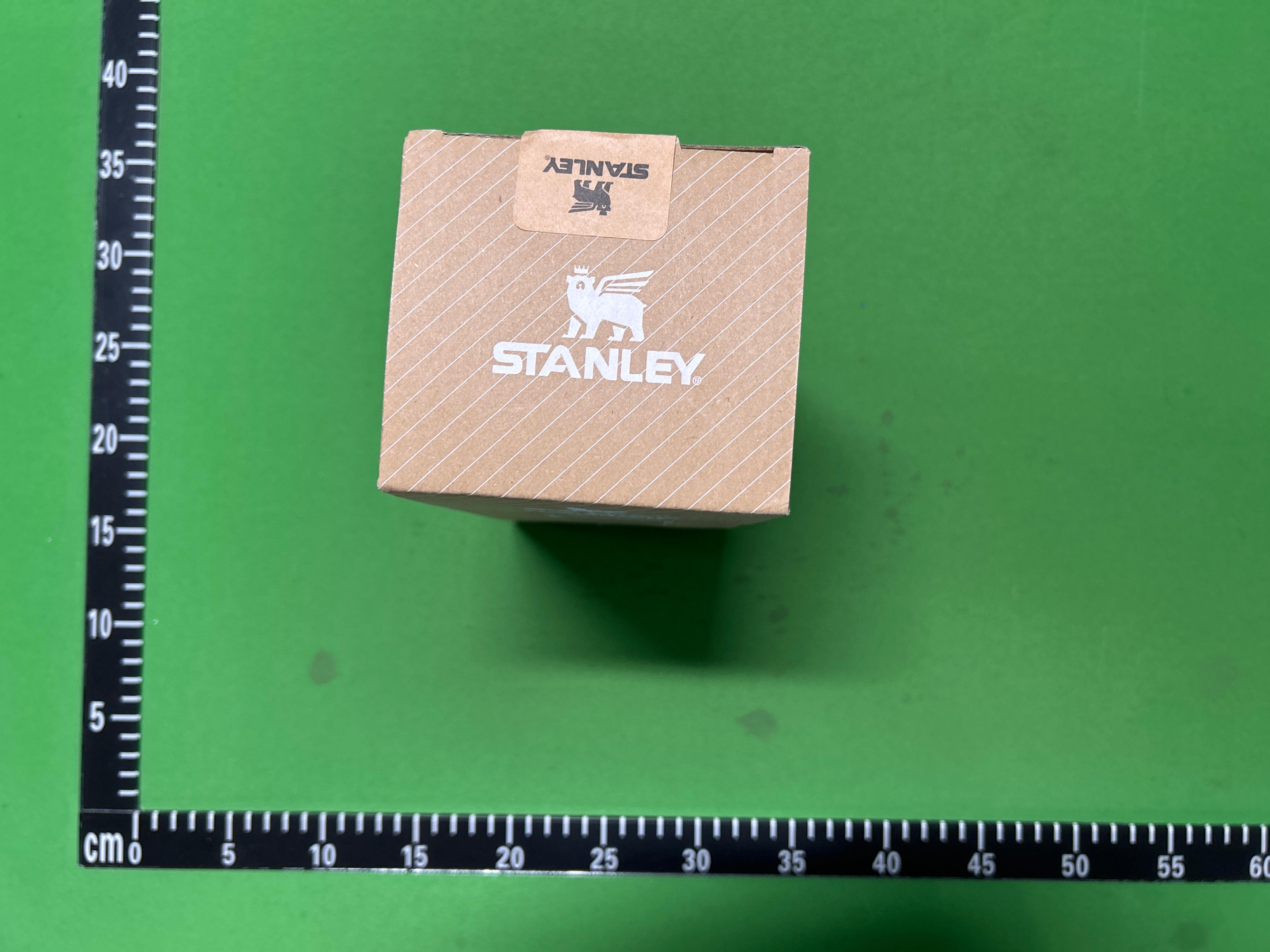Foto QC 8 de Stanley The IceFlow Flip Straw Tumbler 30oz Blaze Orange