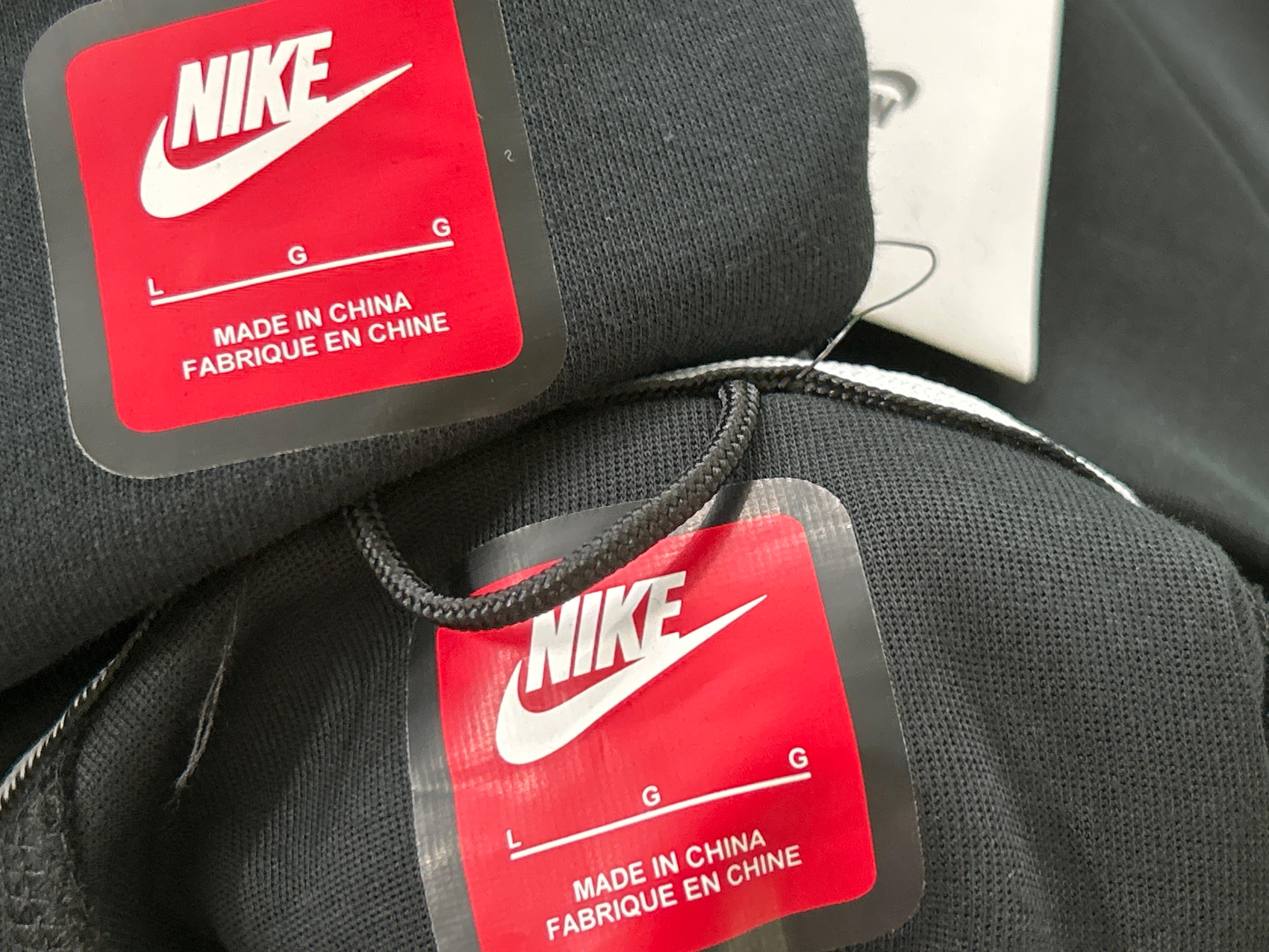 Foto QC 2 de Nike x Syna World Tech Fleece Set 2-Piece Black/Metallic Red Bronze