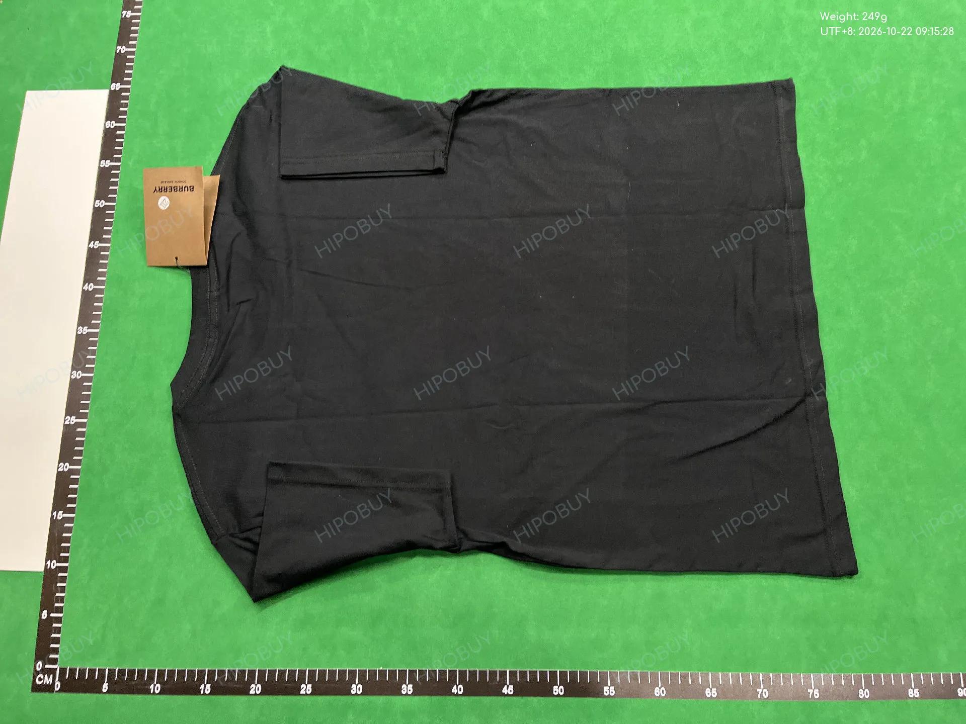Foto QC 3 de Burberry Equestrian Knight Shorts Check Cream