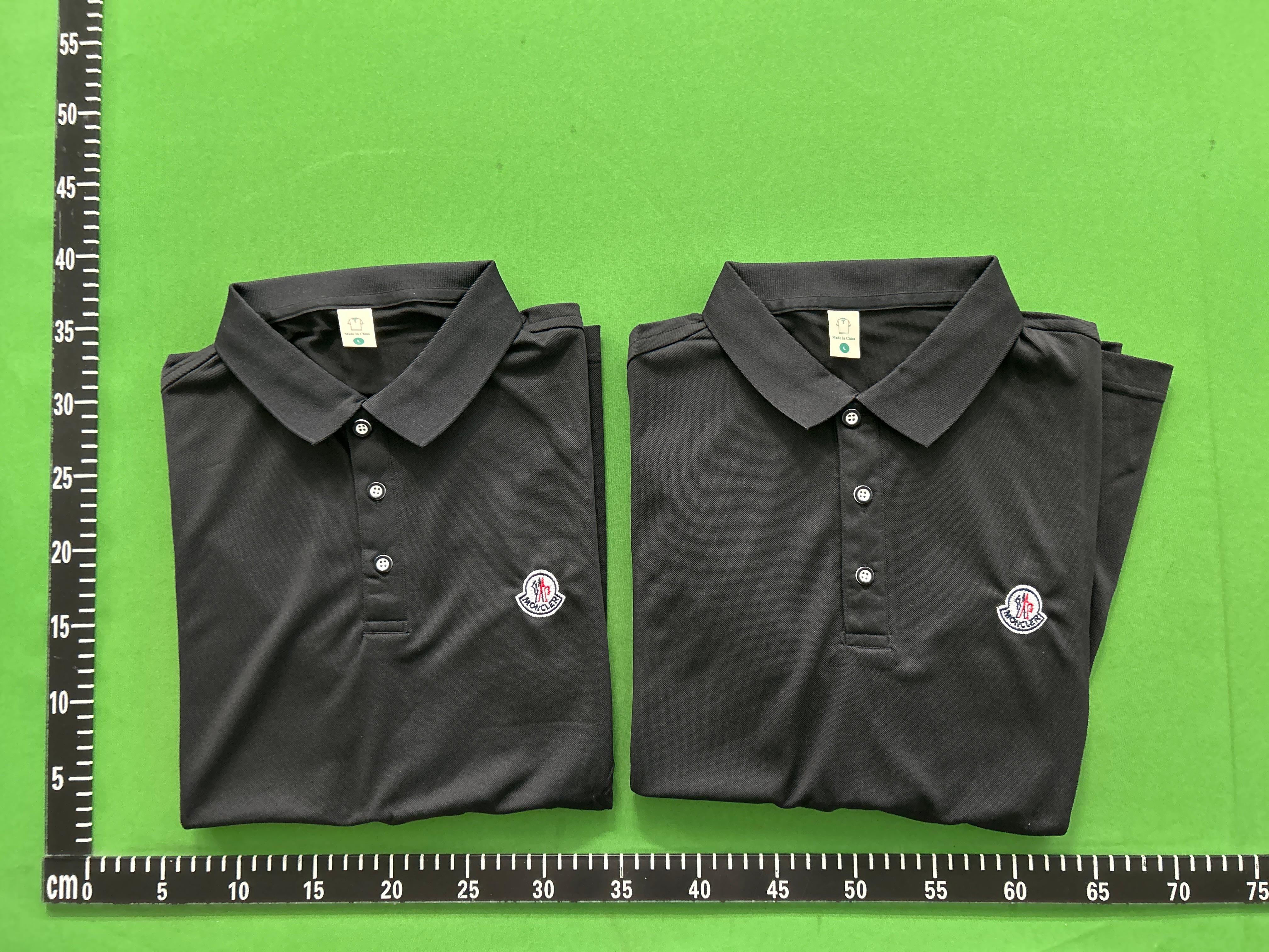 Foto QC 5 de Moncler Tricolor Trim Felt Logo Polo Shirt Grey