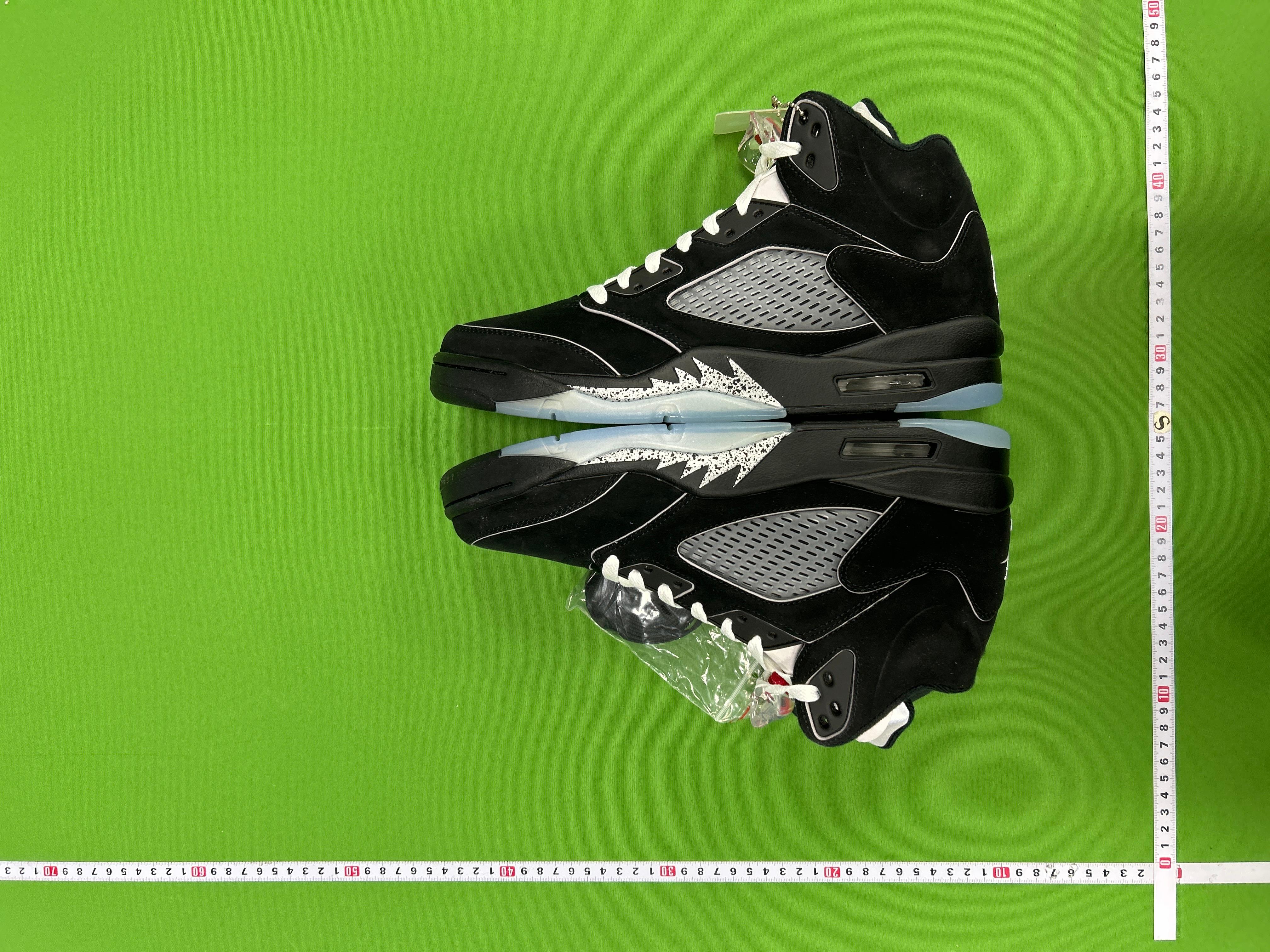 Foto QC 4 de Jordan 5 Retro OG Black Metallic Reimagined HF3975-001