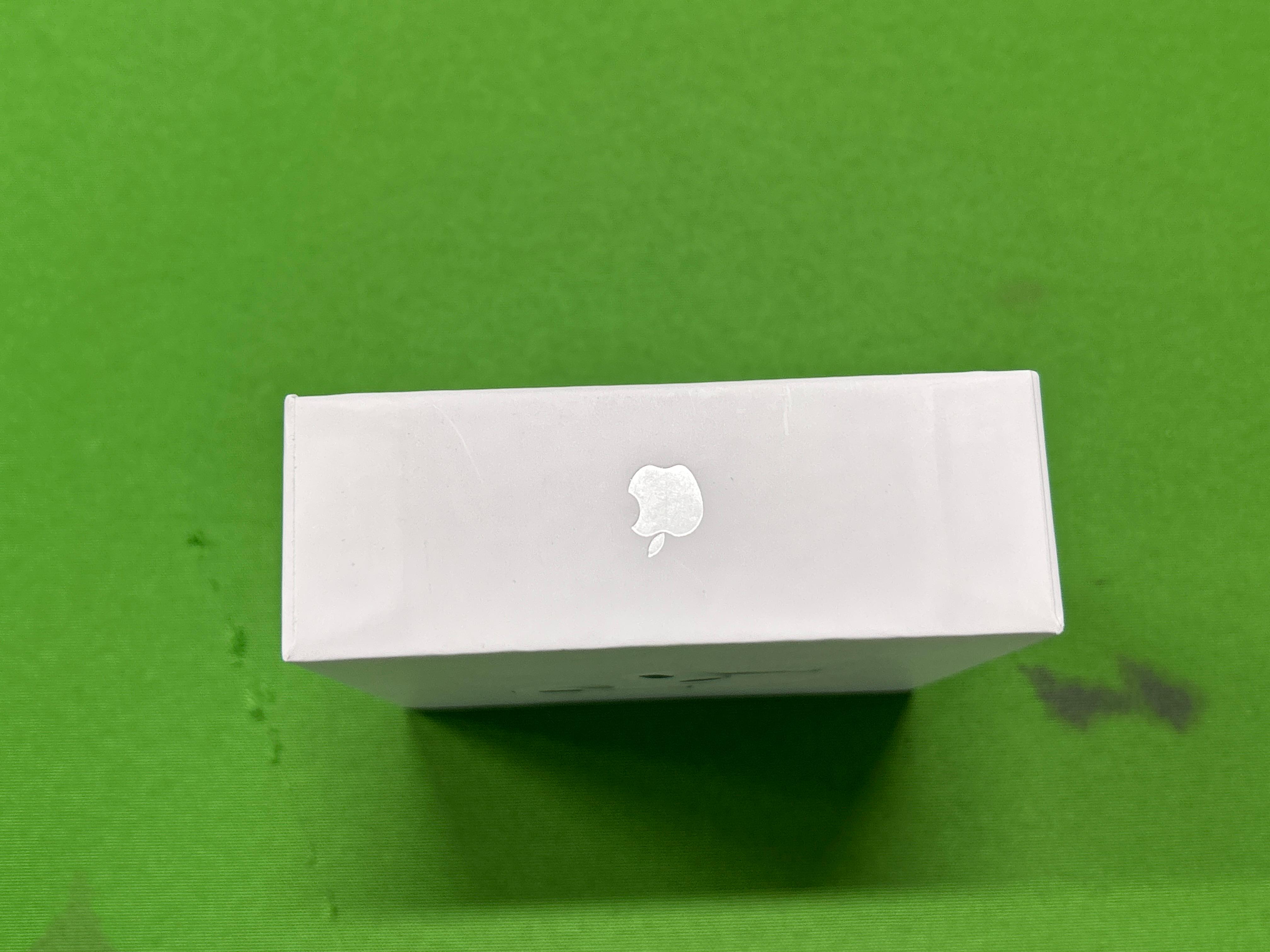 Foto QC 4 de Apple AirPods (3rd Generation) White
