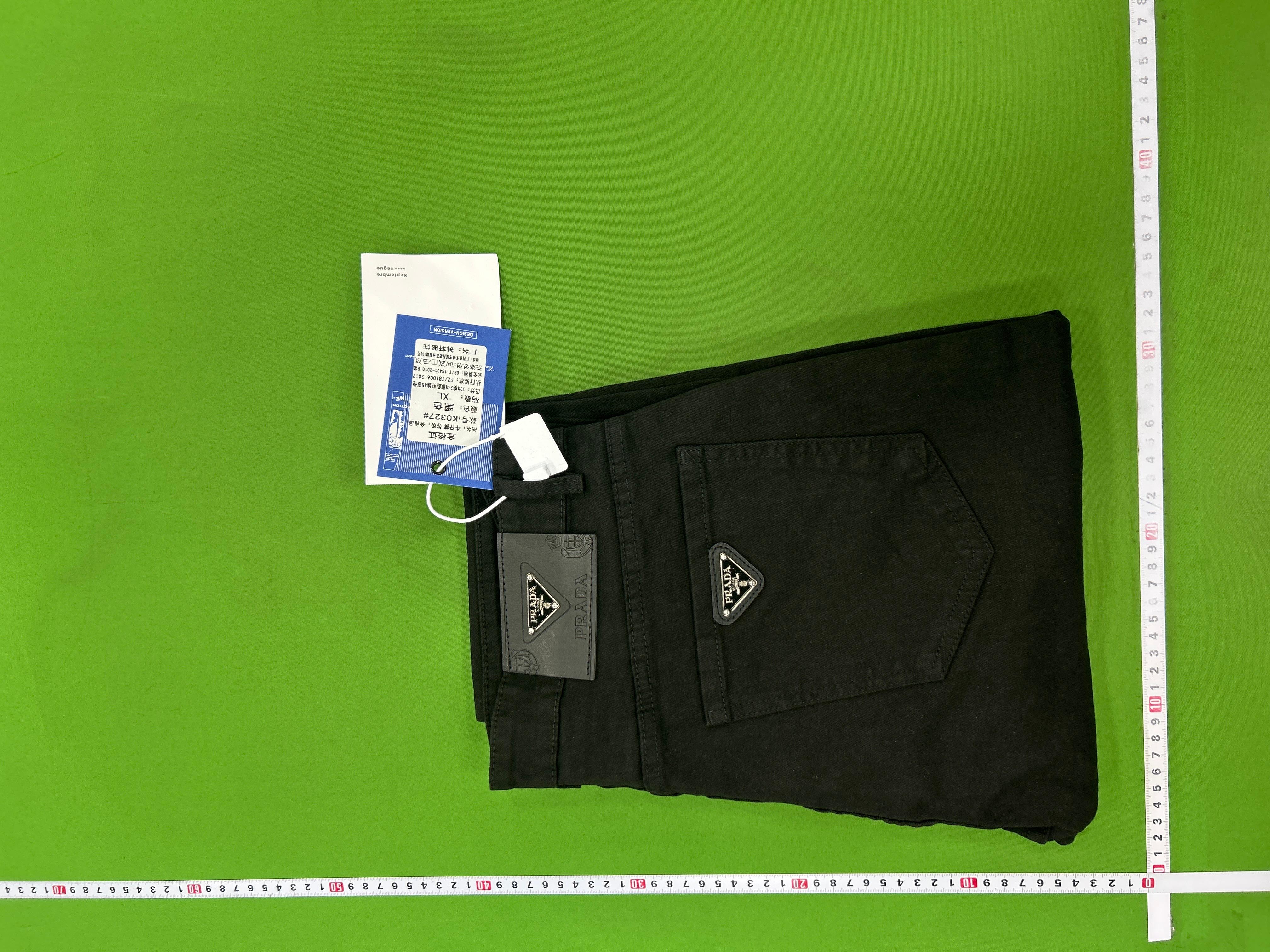 Foto QC 1 de Prada Jeans Triangle Logo Slim Fit Black
