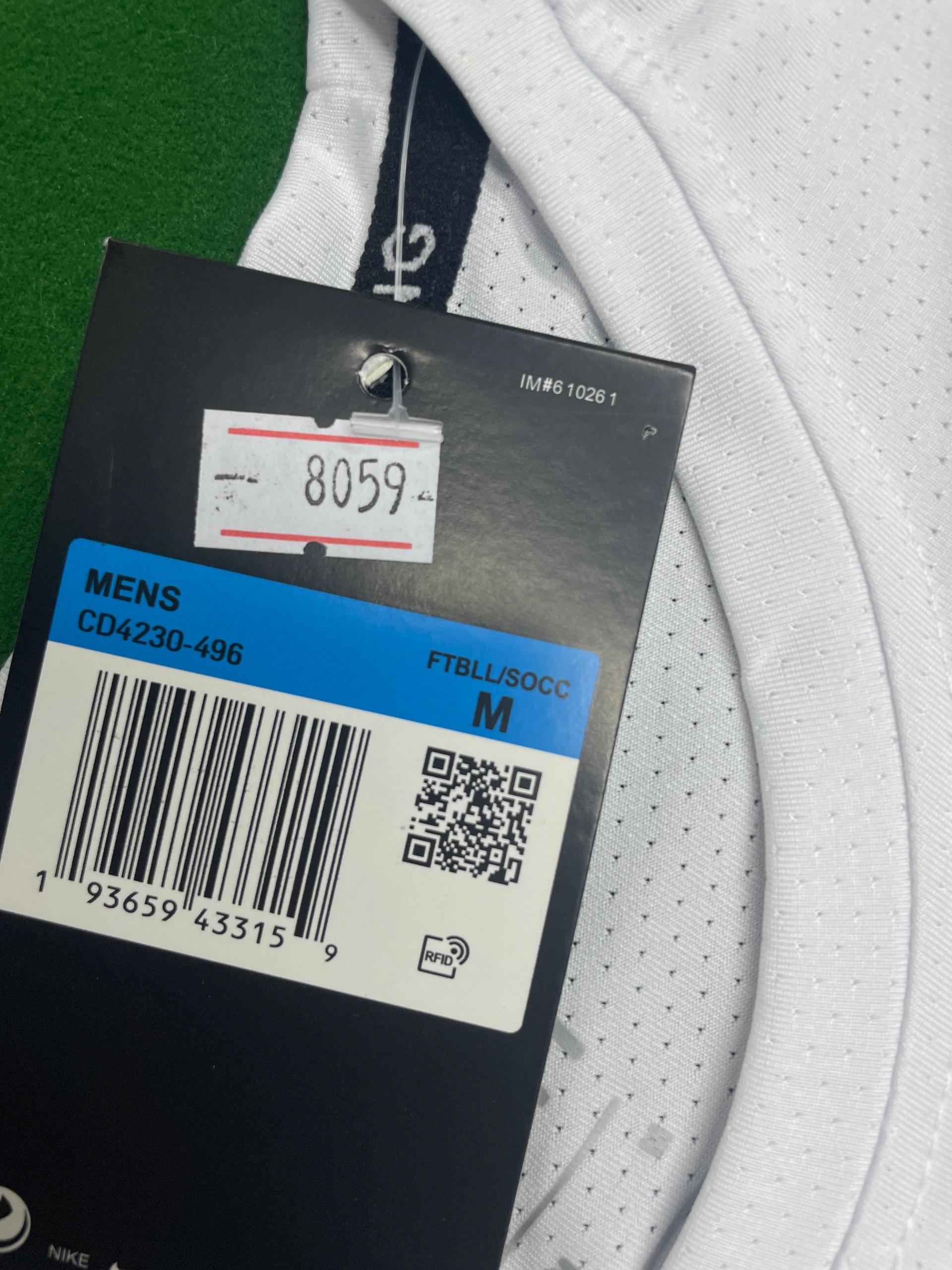 Foto QC 4 de Nike T-shirt Swoosh Graphic Black