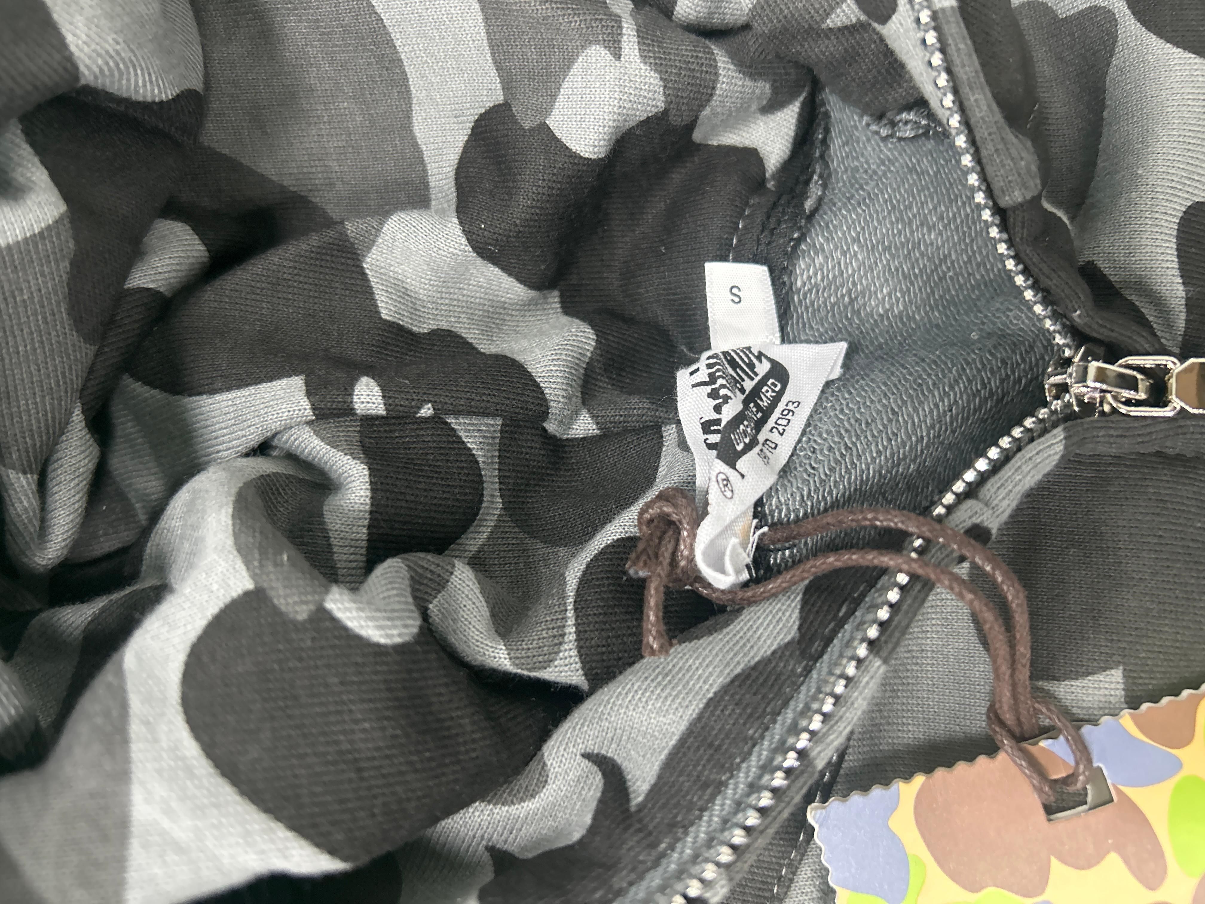 Foto QC 4 de Bape Shark Zip Sweater Camouflage Pink