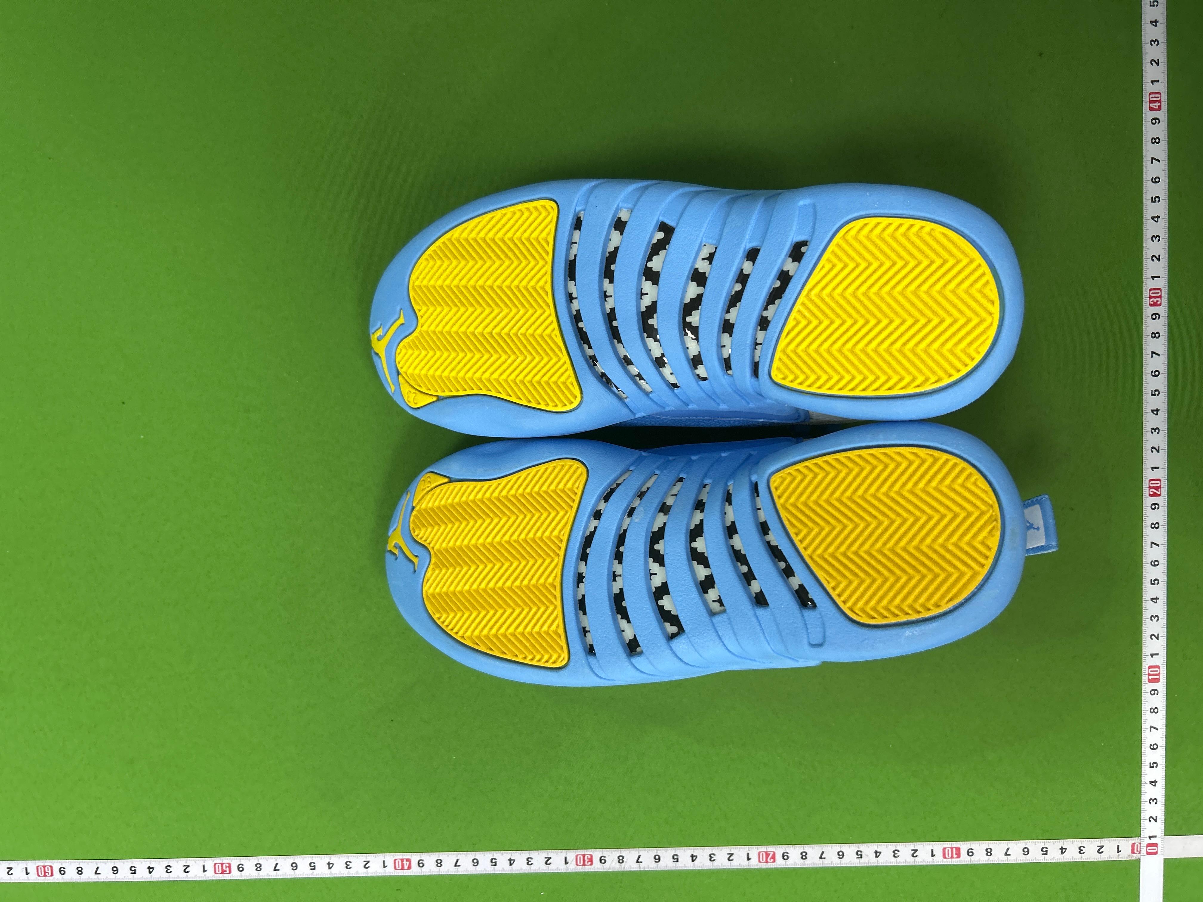 Foto QC 6 de Jordan 12 Retro University Gold 130690-070
