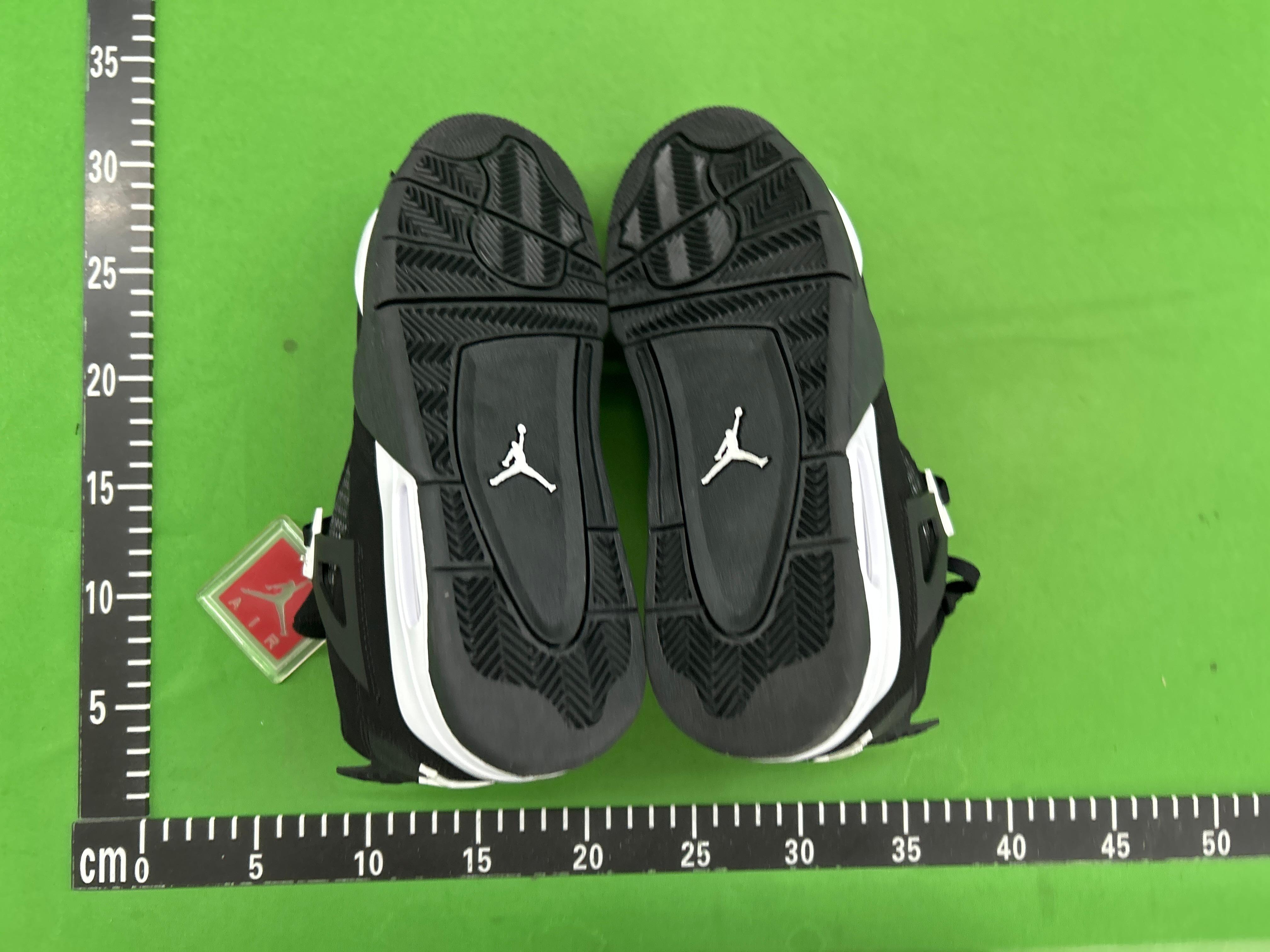 Foto QC 8 de Jordan 4 Retro Black Cat CU1110-010
