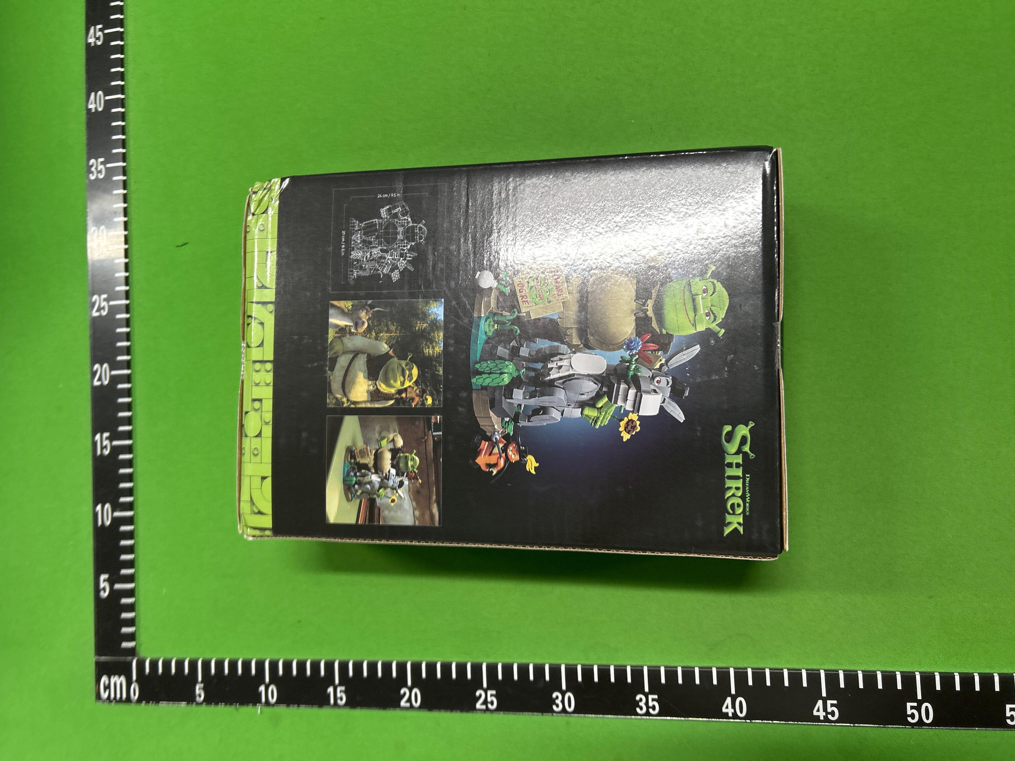 Foto QC 5 de LEGO Shrek Shrek, Donkey & Puss in Boots 72423 Building Set