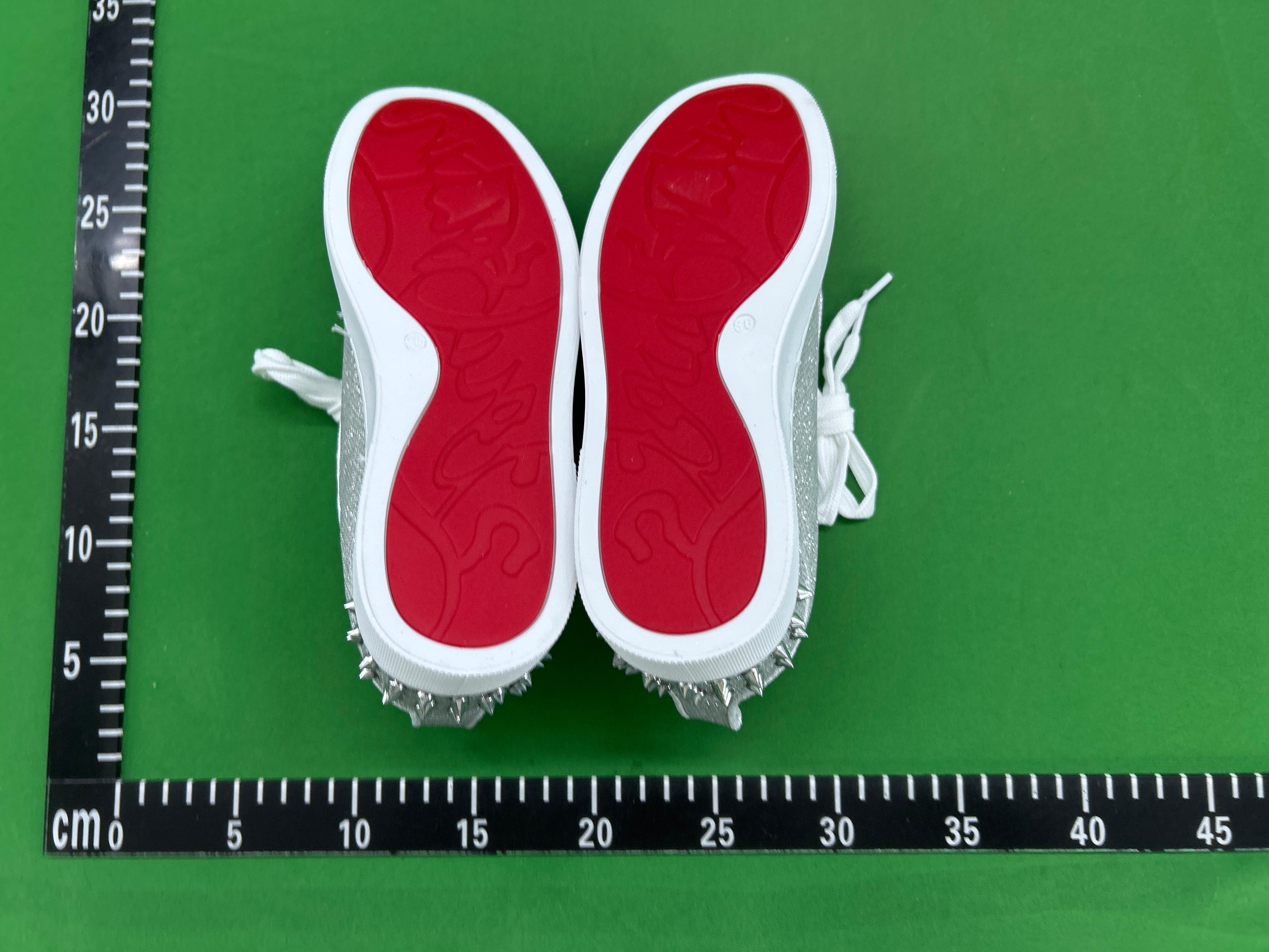 Foto QC 5 de Christian Louboutin Louis Junior Low Spikes Black White