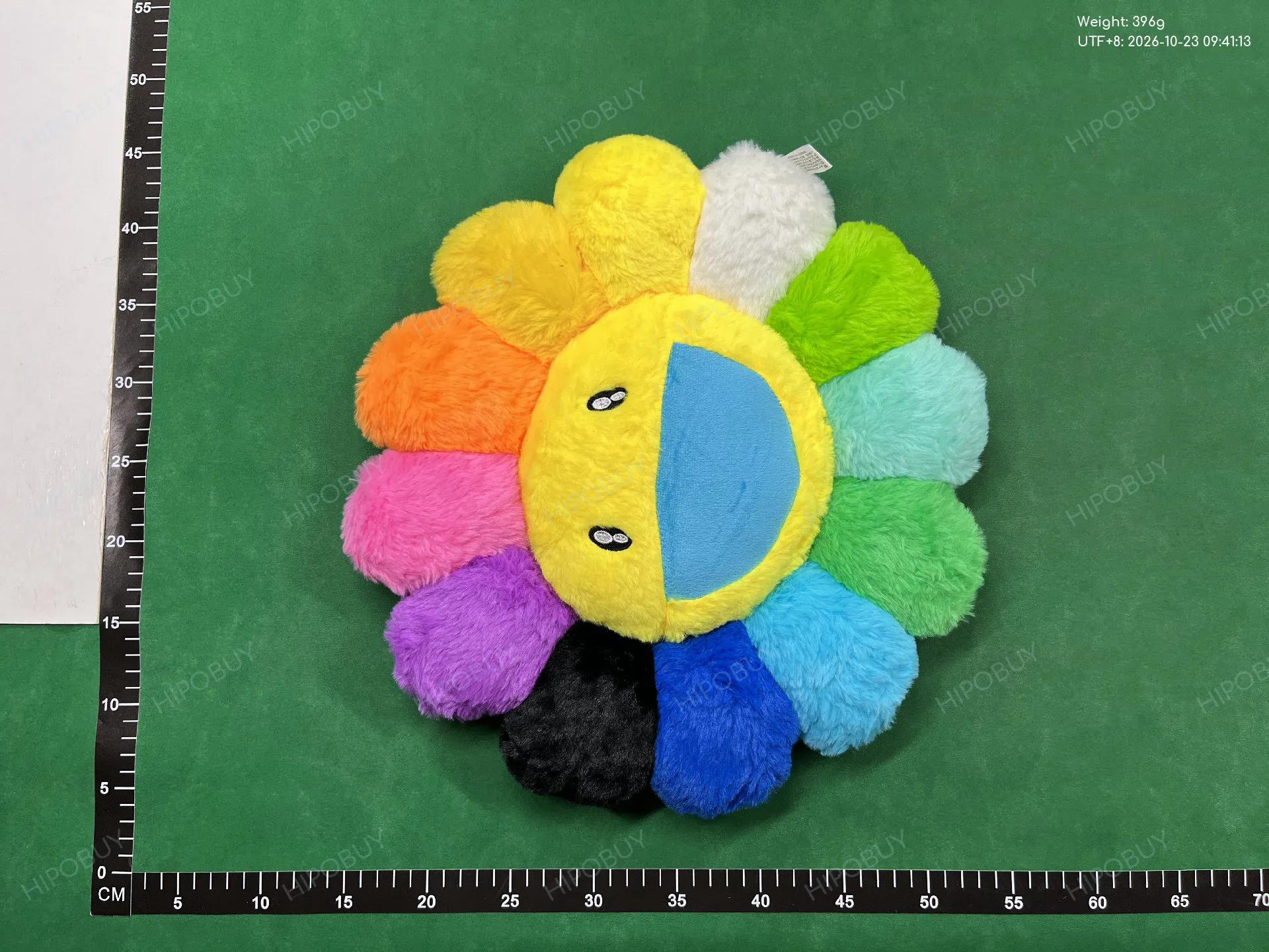 Foto QC 3 de Takashi Murakami Flower Cushion Pink