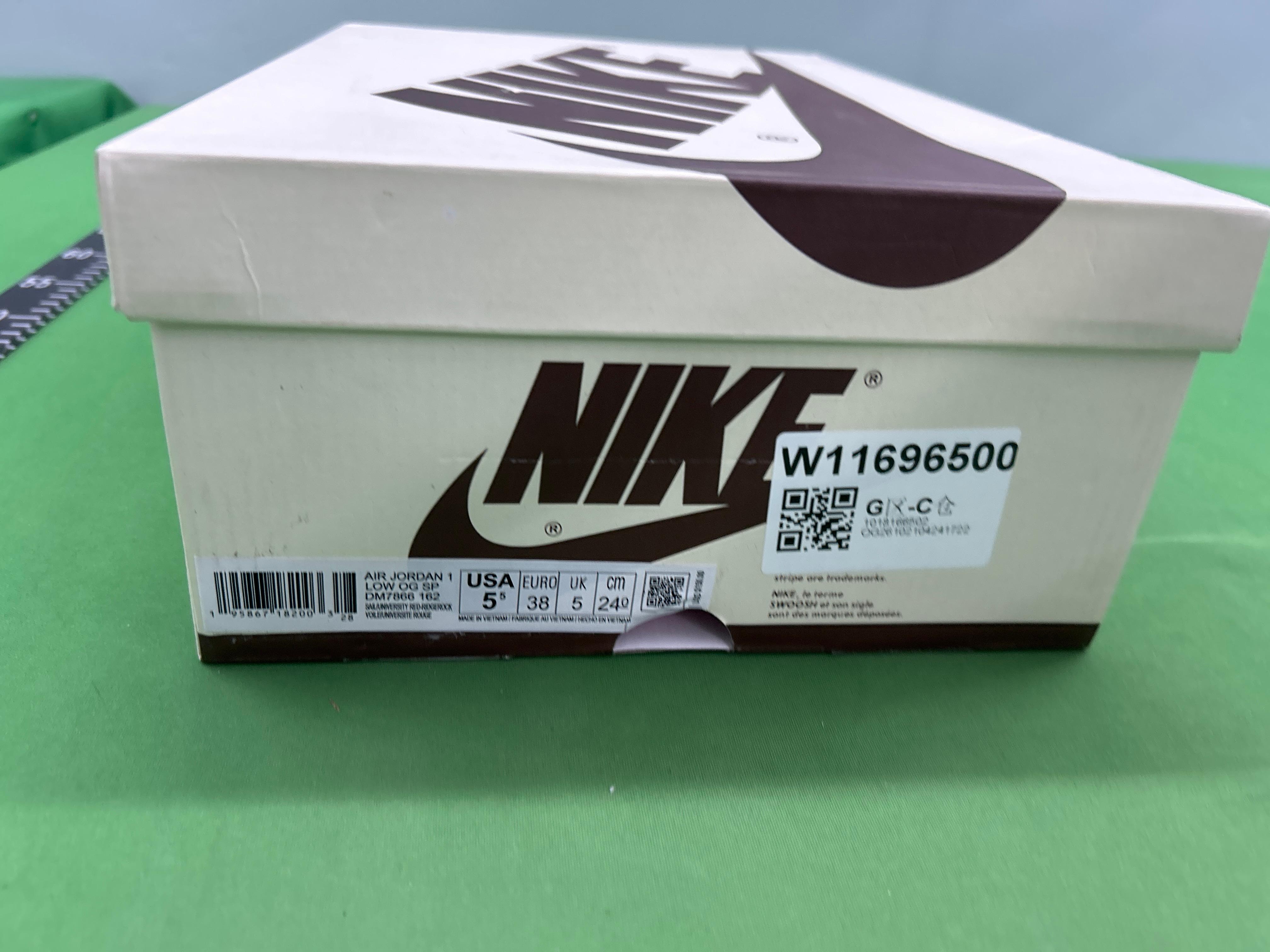 Foto QC 1 de Jordan 1 Retro Low OG SP Travis Scott Velvet Brown DM7866-202